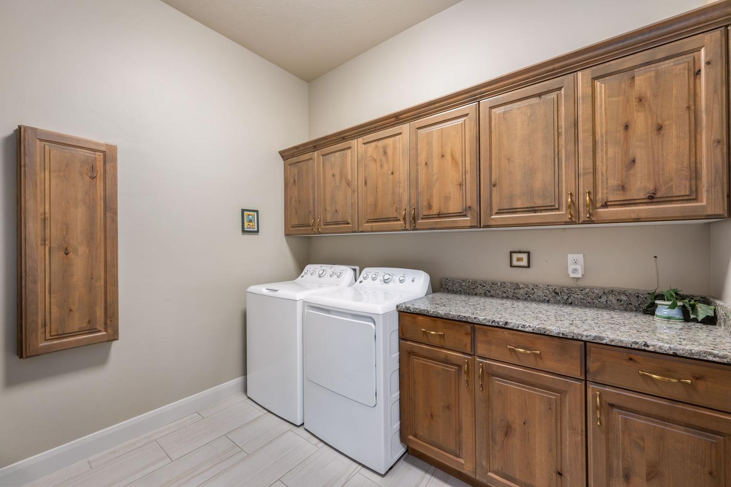 TWIN CREEKS AT STONEBRIDGE - Residential