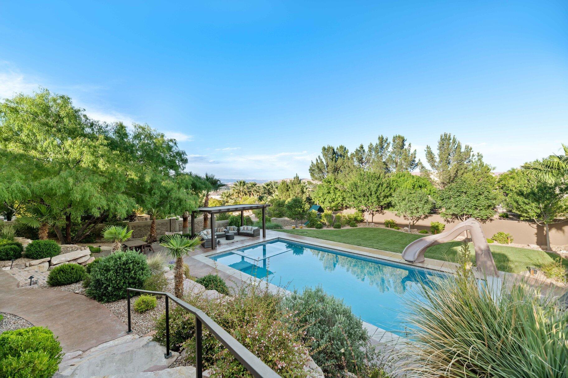 STONE CLIFF - Residential