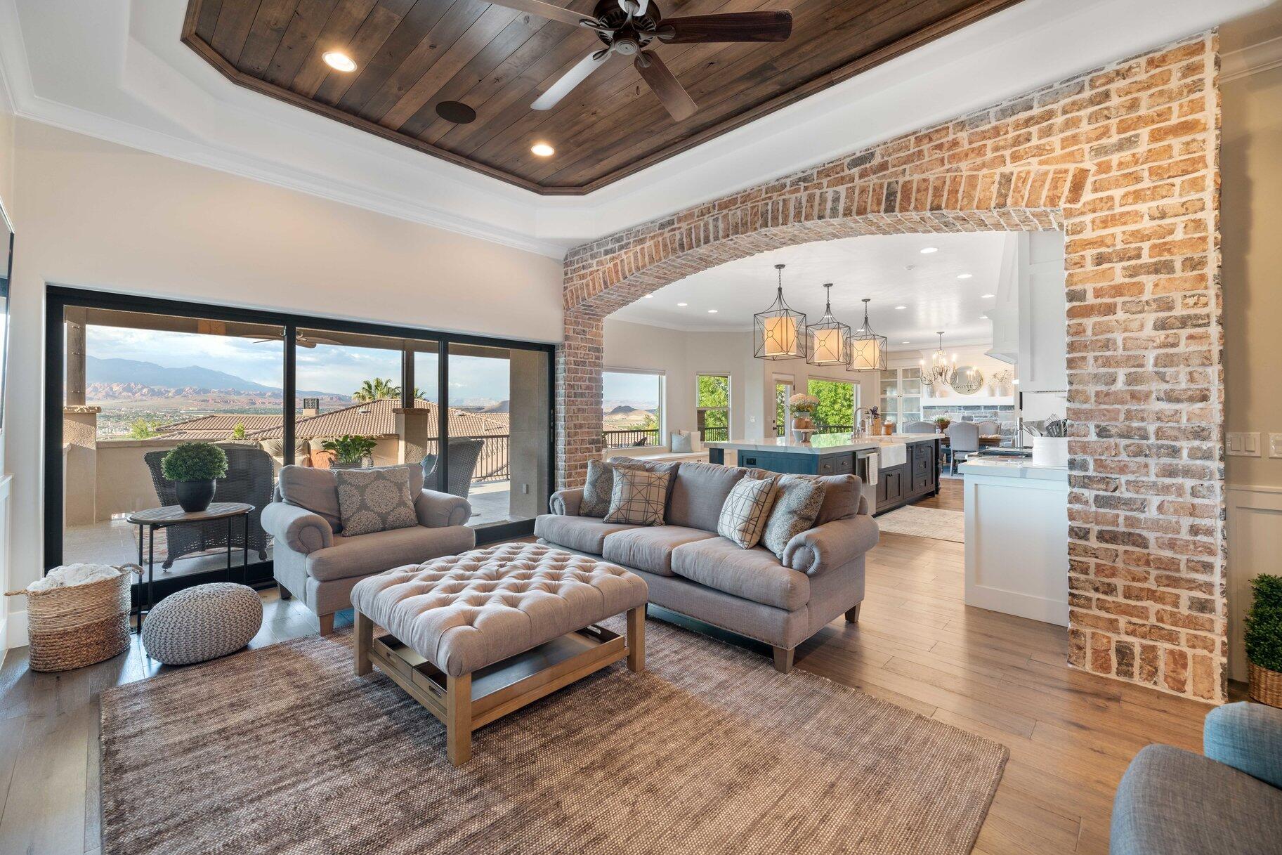 STONE CLIFF - Residential