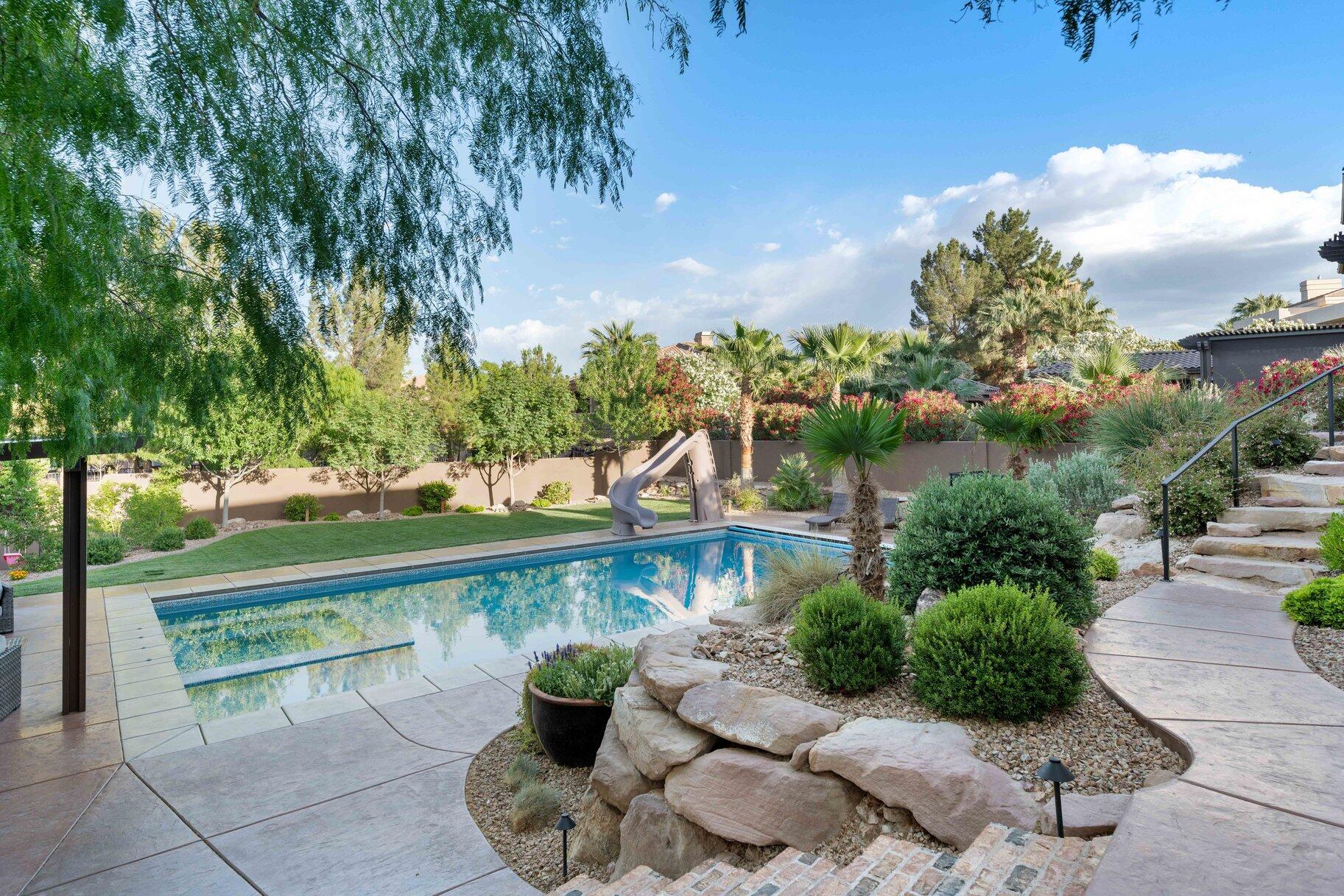 STONE CLIFF - Residential