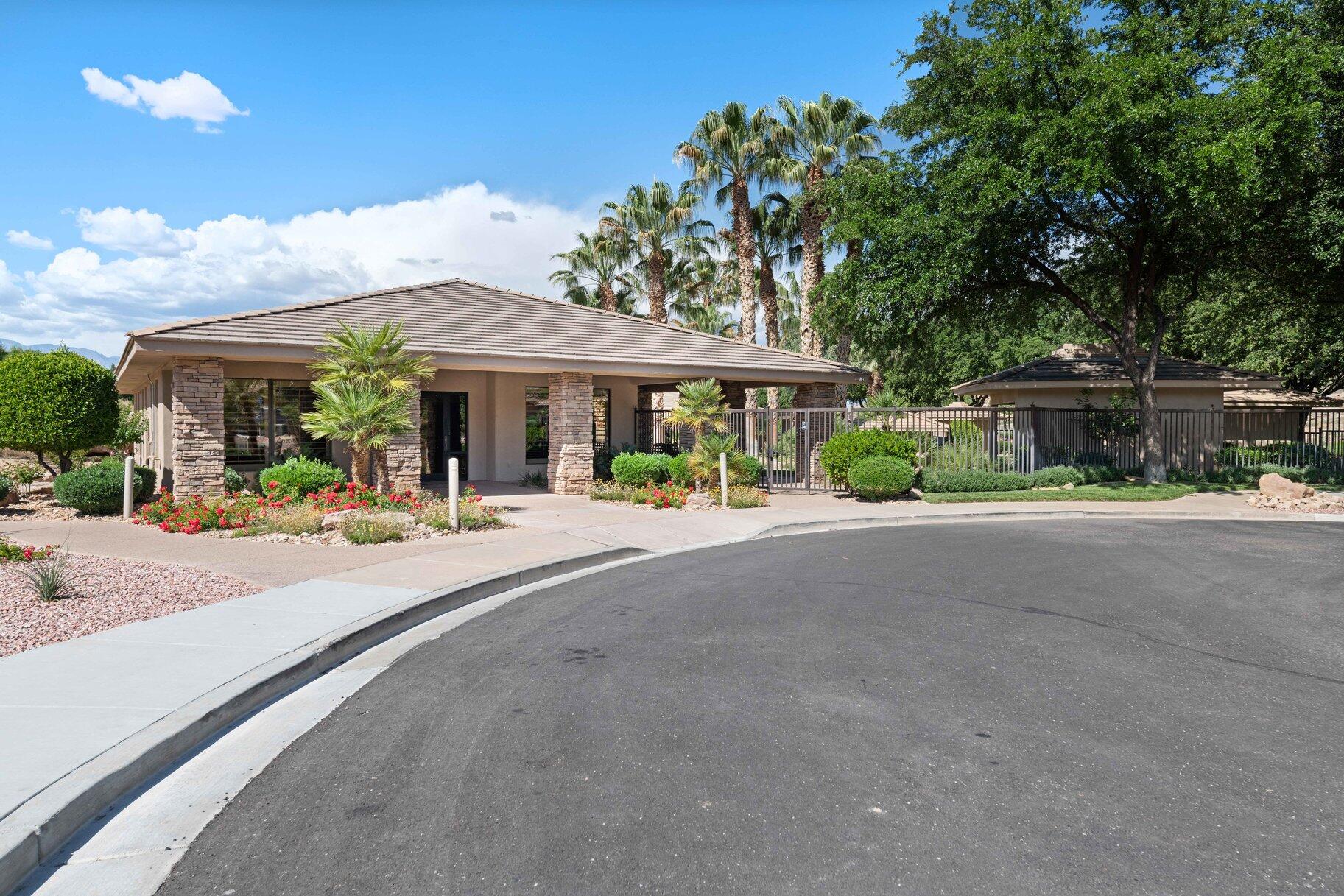 STONE CLIFF - Residential