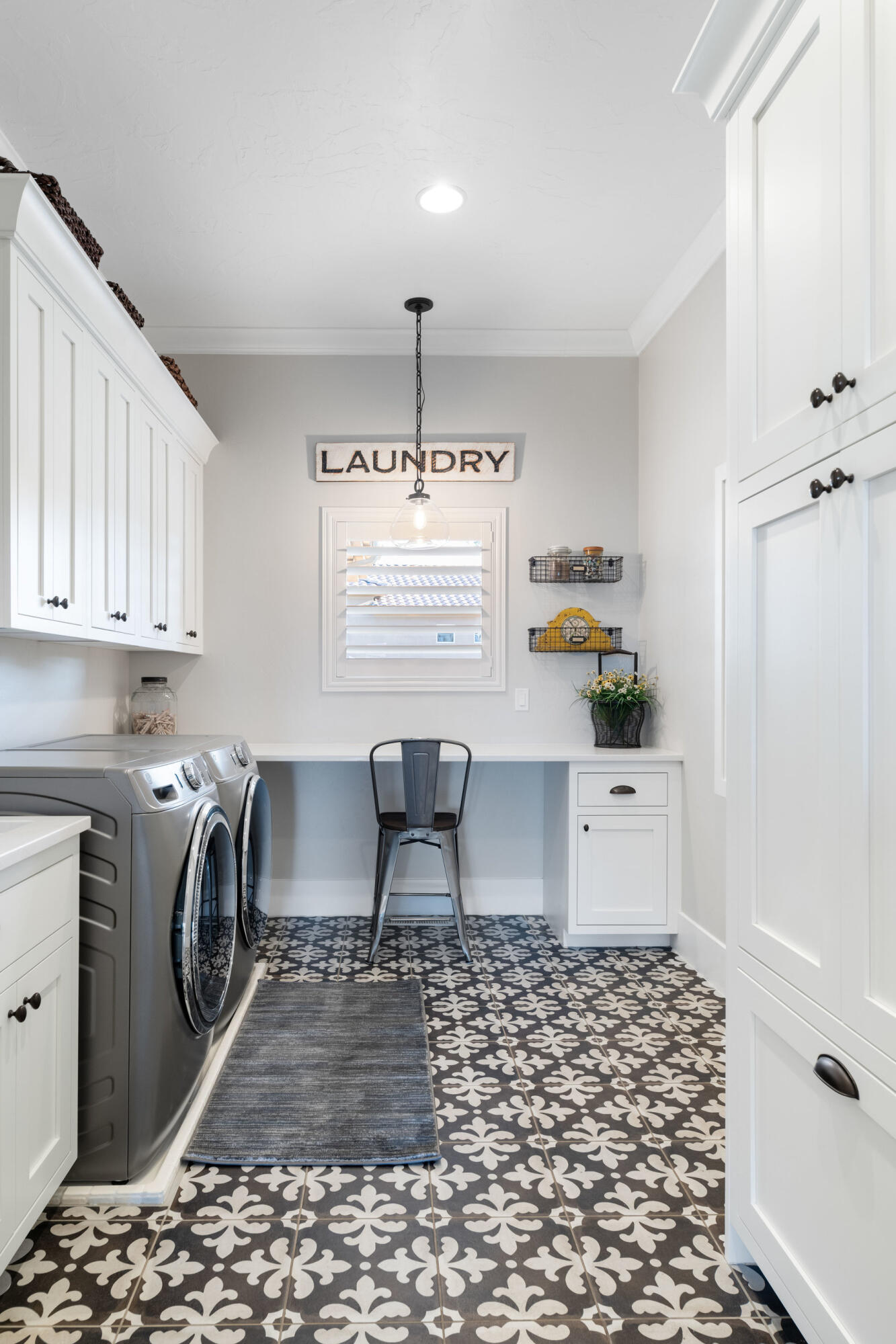 STONE CLIFF - Residential