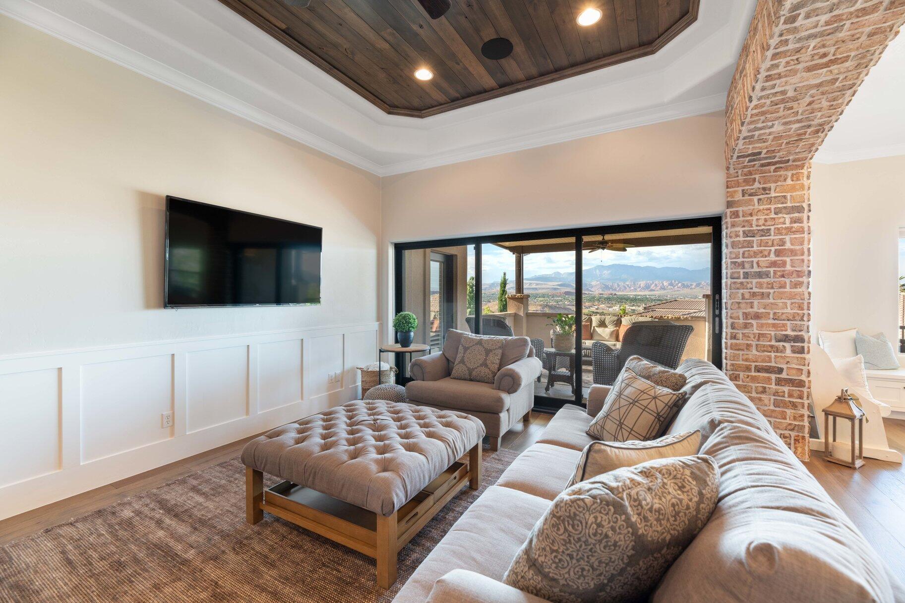 STONE CLIFF - Residential