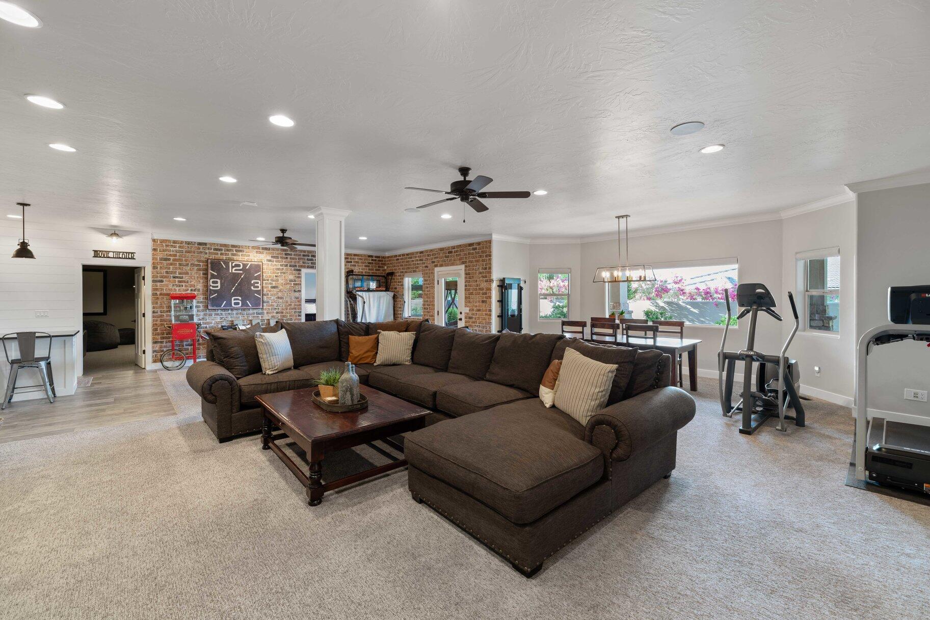 STONE CLIFF - Residential