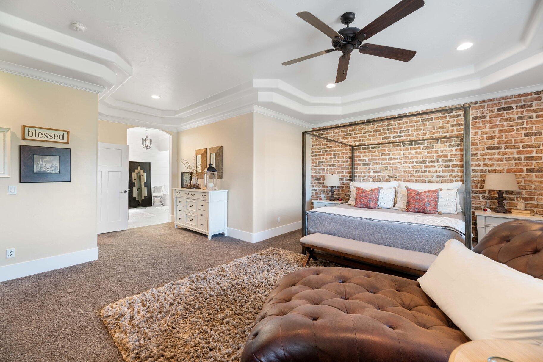 STONE CLIFF - Residential