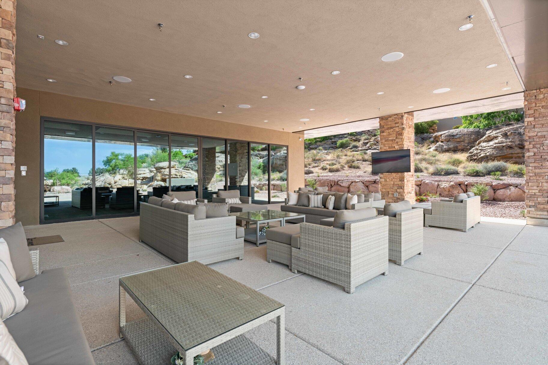 STONE CLIFF - Residential