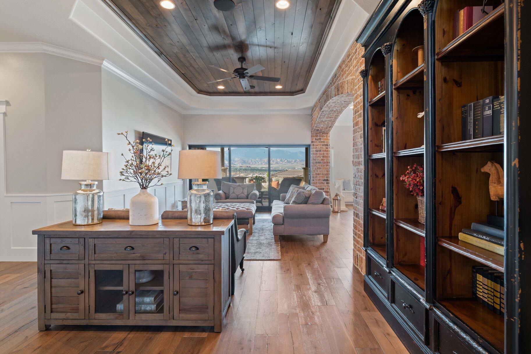 STONE CLIFF - Residential