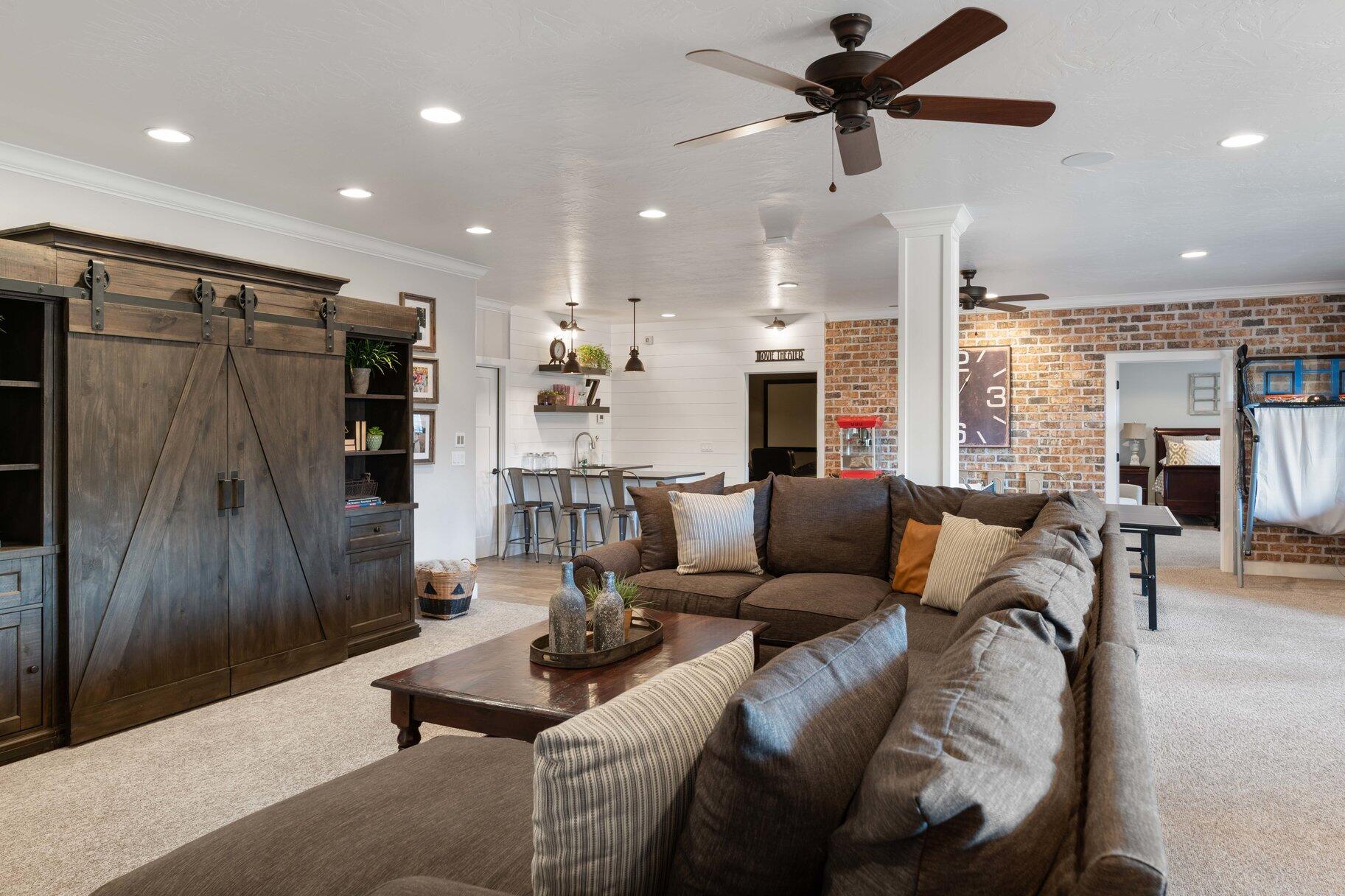 STONE CLIFF - Residential