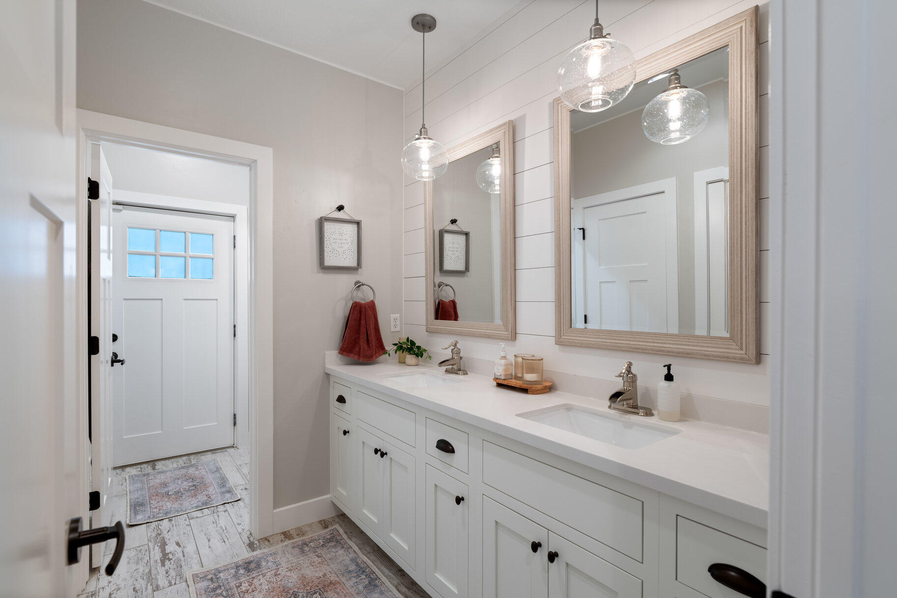 STONE CLIFF - Residential