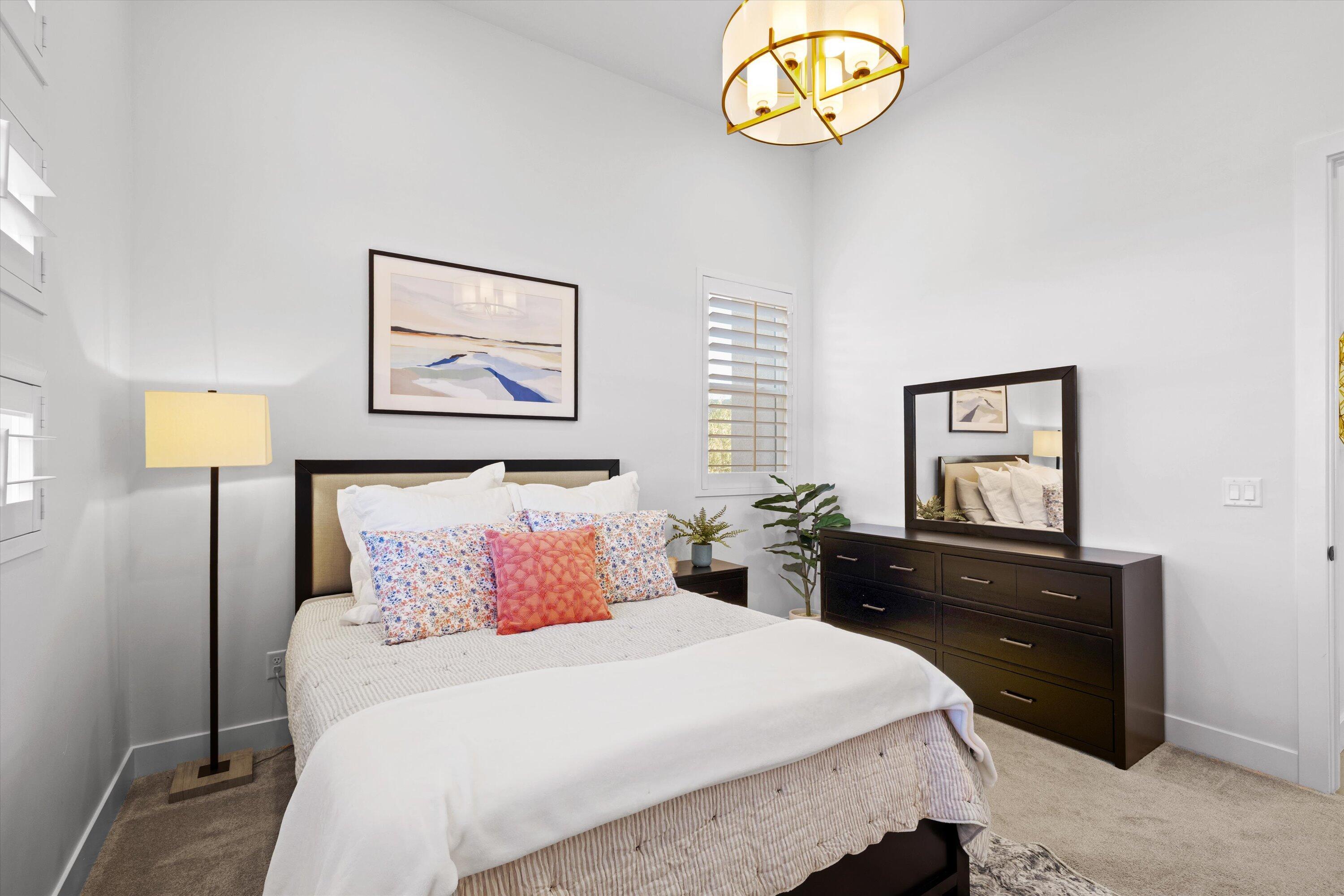 LEDGES OF ST GEORGE - Residential