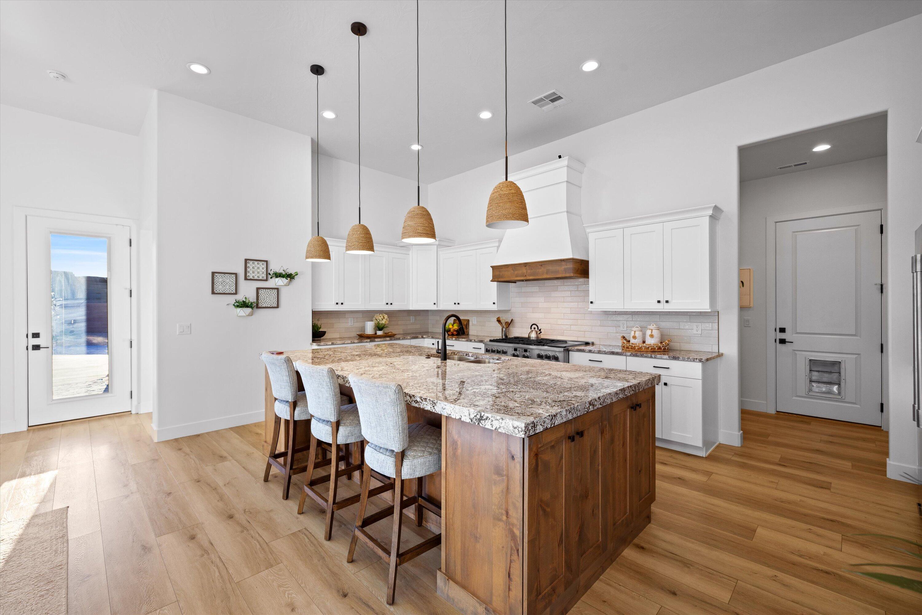 LEDGES OF ST GEORGE - Residential