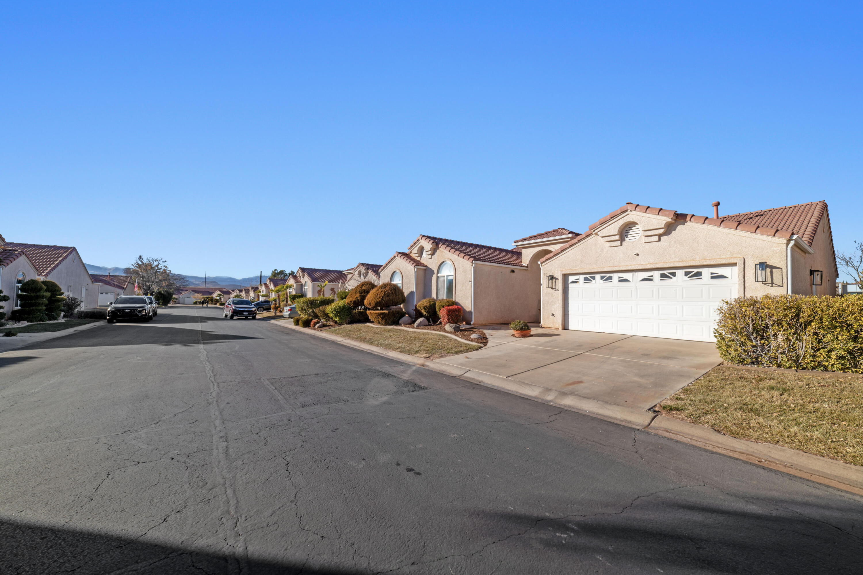 SILVERCREEK TOWNHOMES - Residential