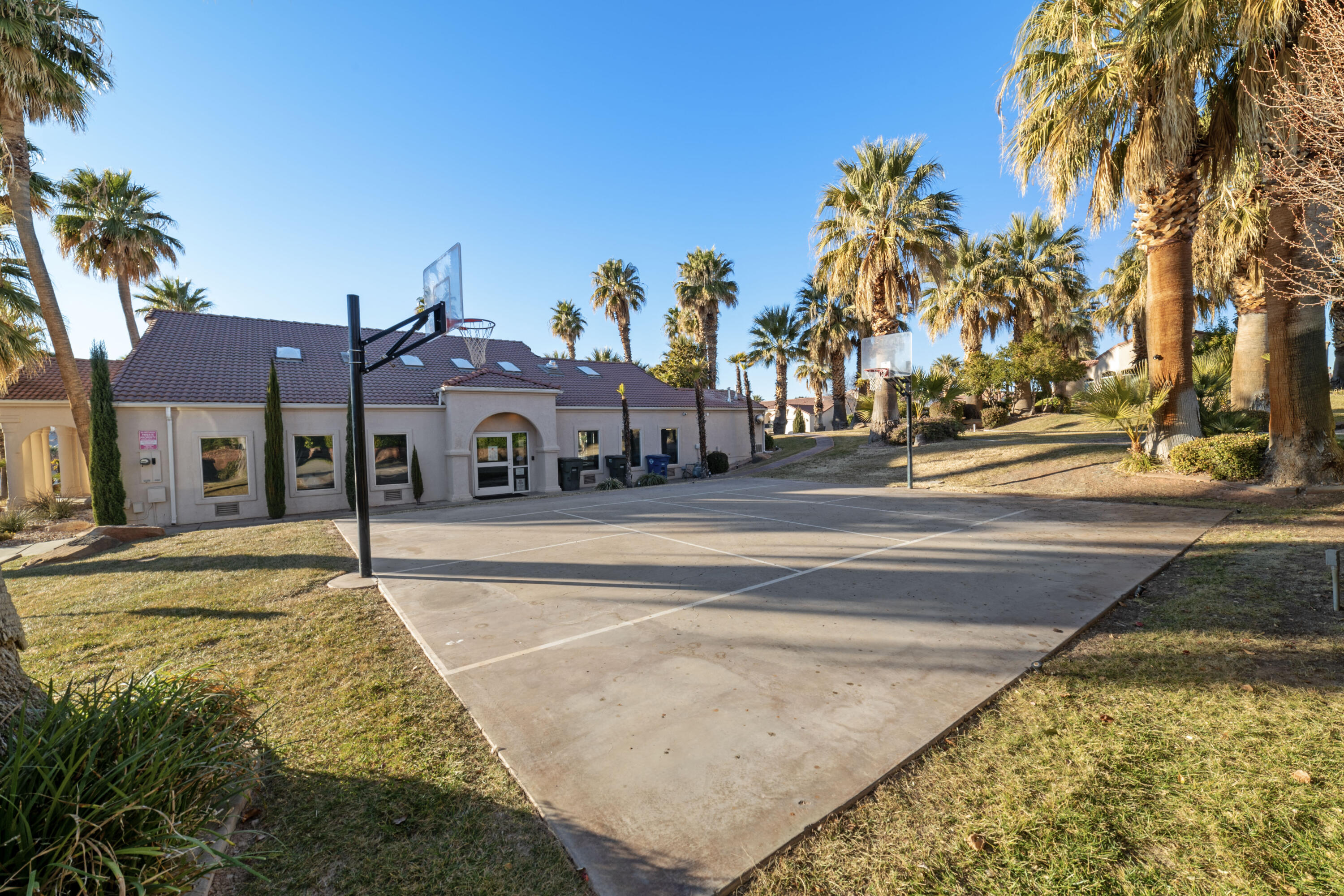 SILVERCREEK TOWNHOMES - Residential