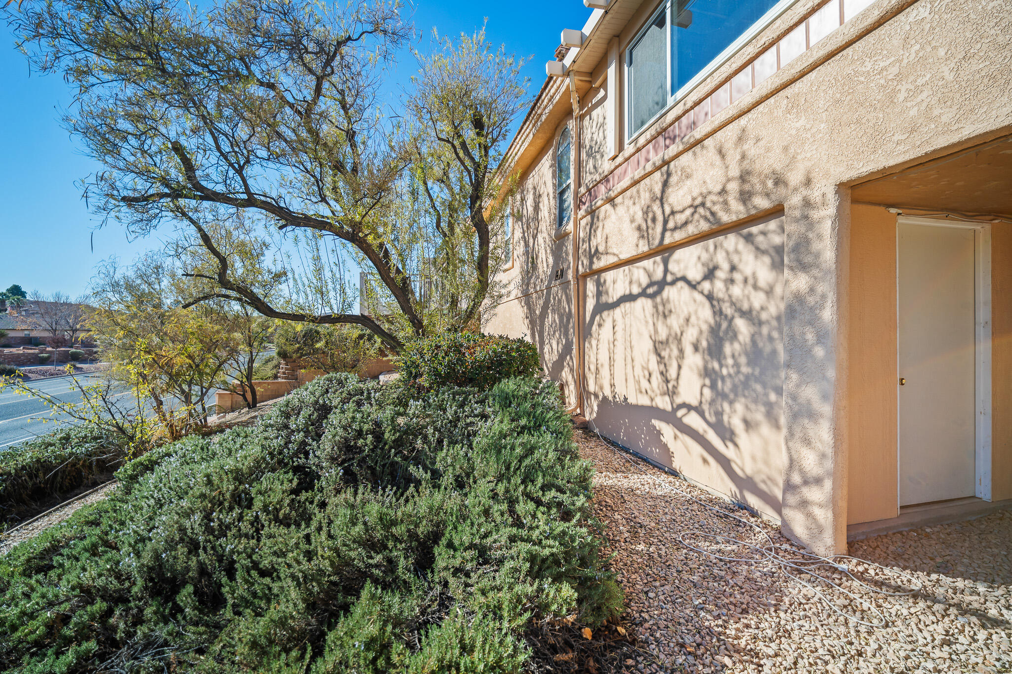 LAVA POINTE EAST - Residential