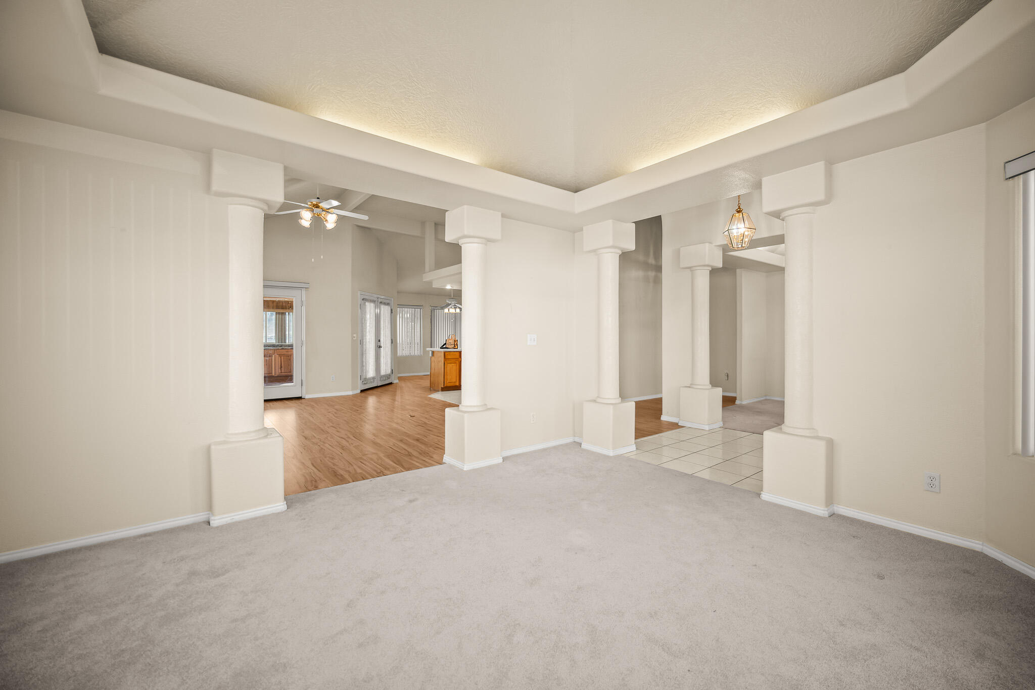 LAVA POINTE EAST - Residential