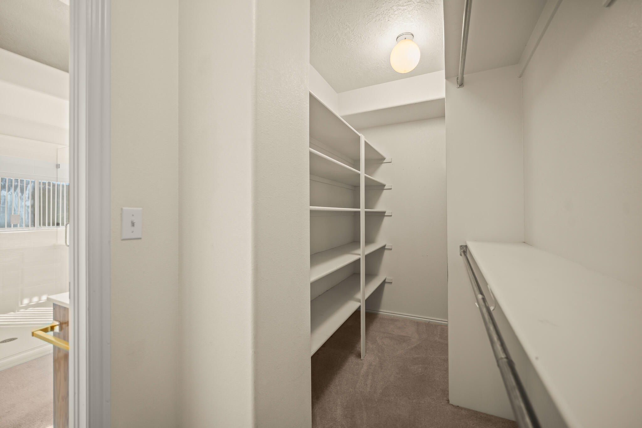 LAVA POINTE EAST - Residential