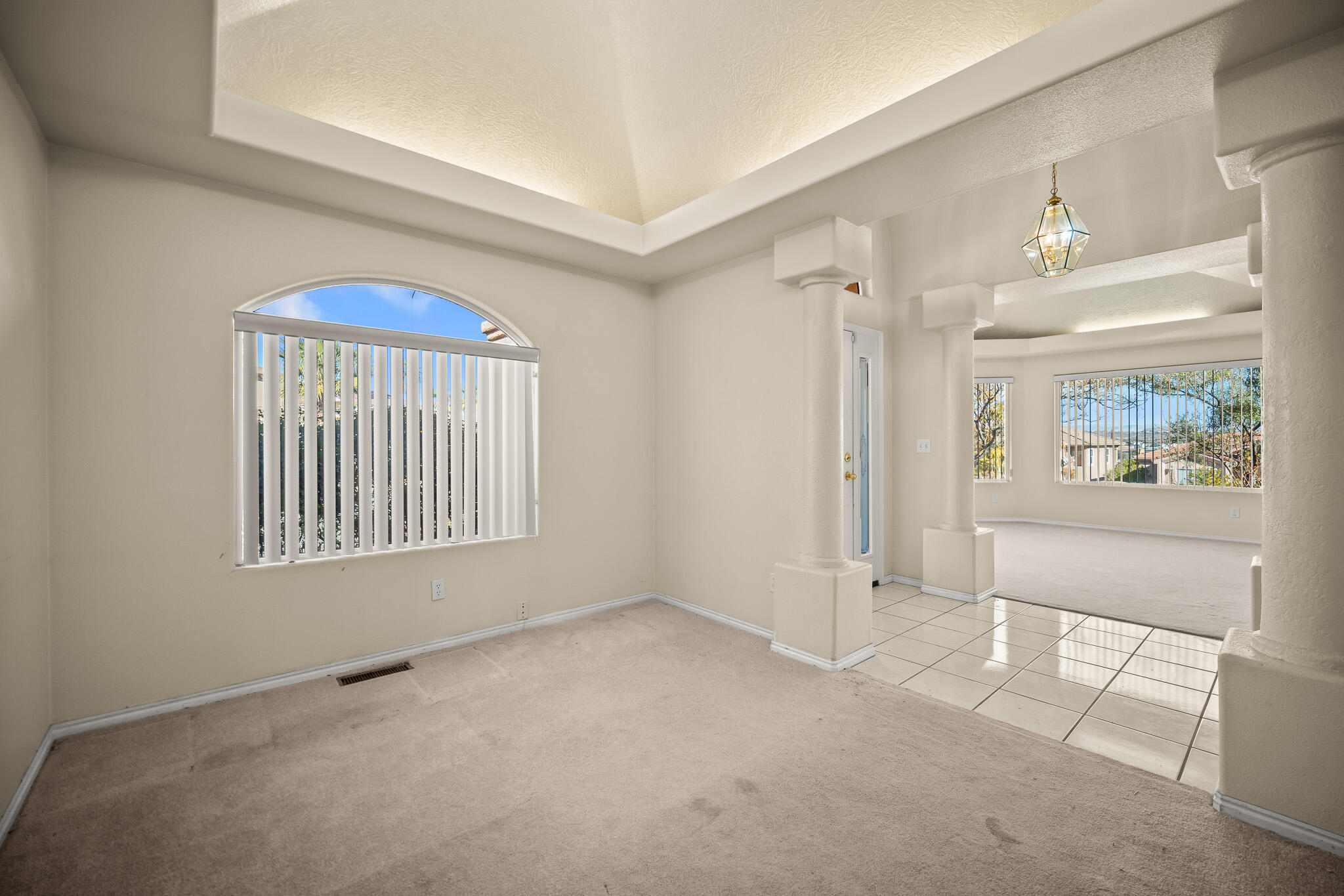 LAVA POINTE EAST - Residential