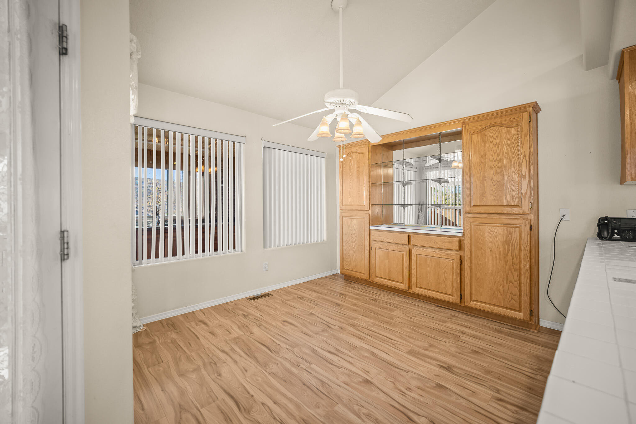 LAVA POINTE EAST - Residential