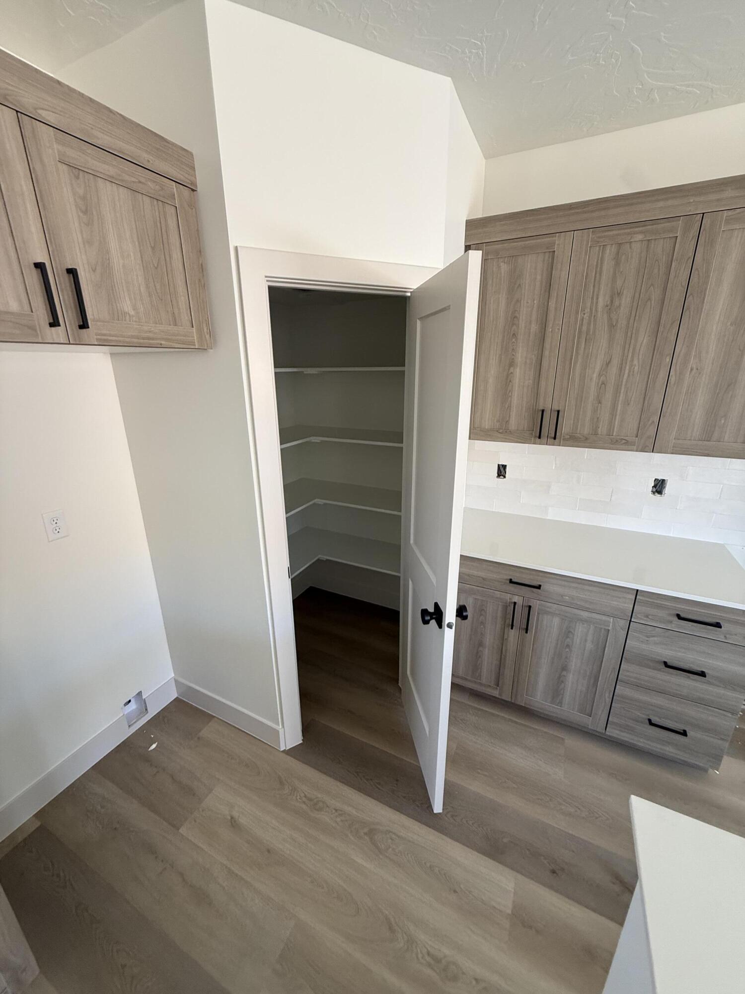 WHITE DOME TOWNHOMES - Residential