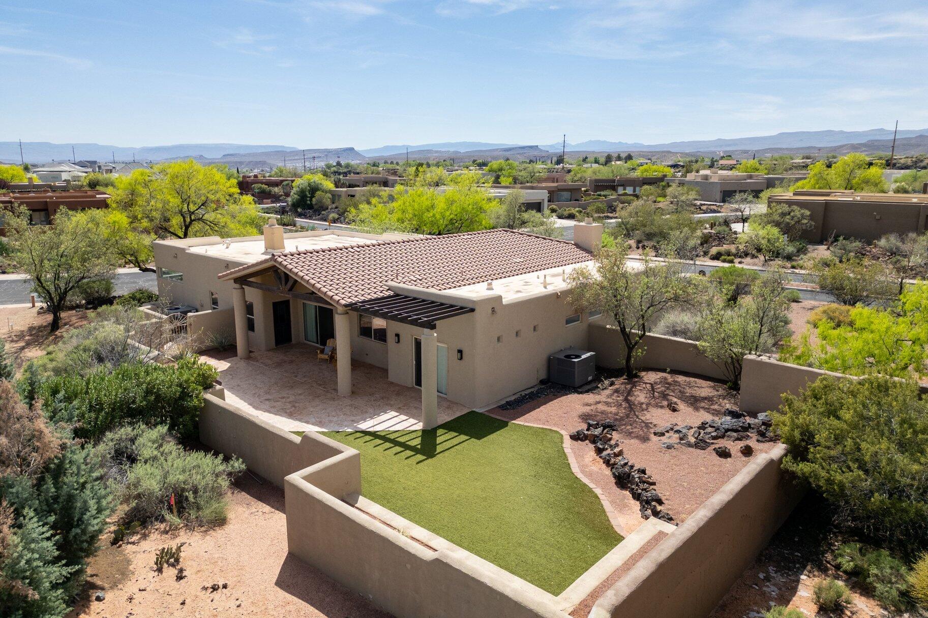 LAVA COVE AT ENTRADA - Residential
