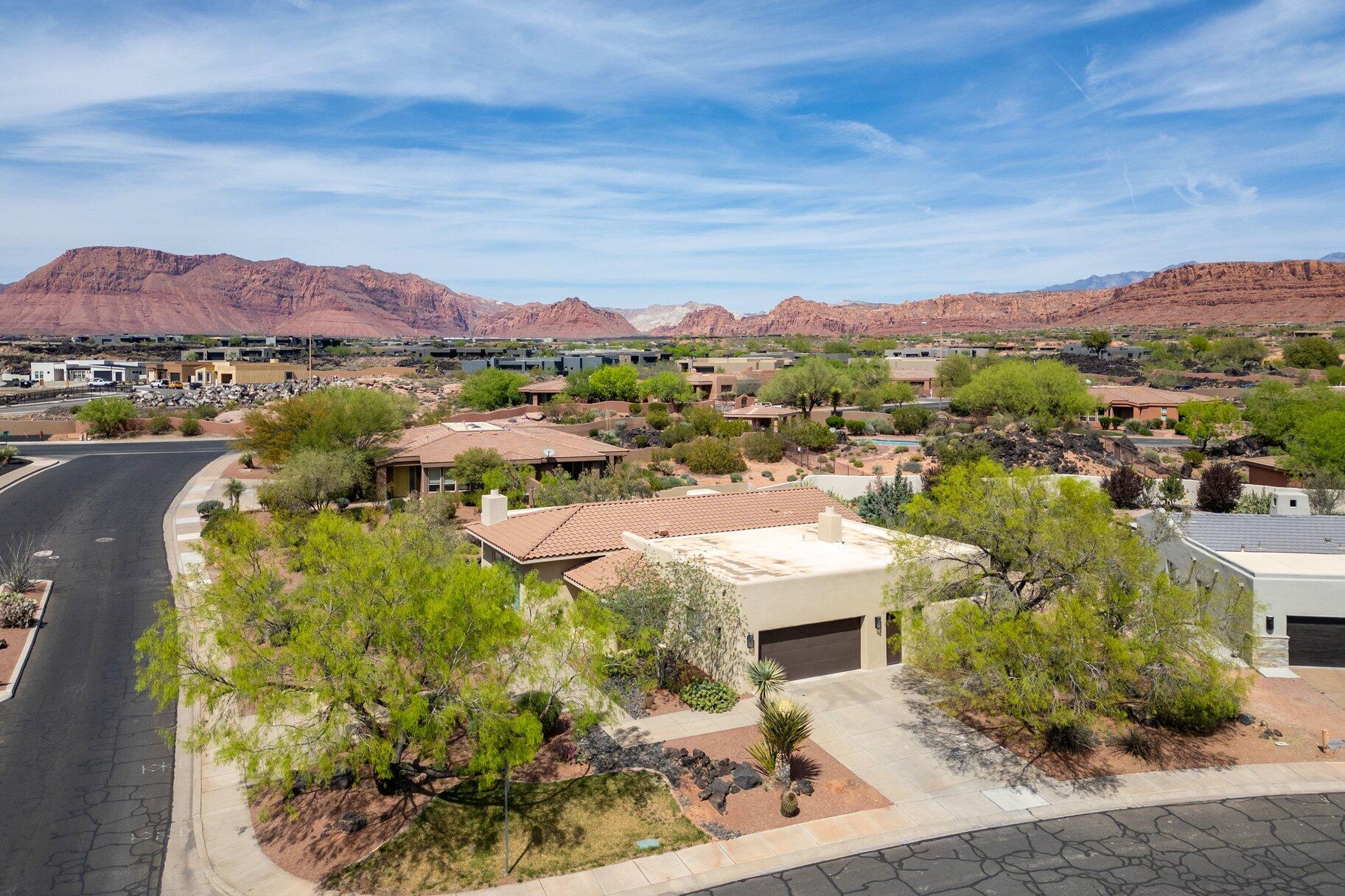 LAVA COVE AT ENTRADA - Residential