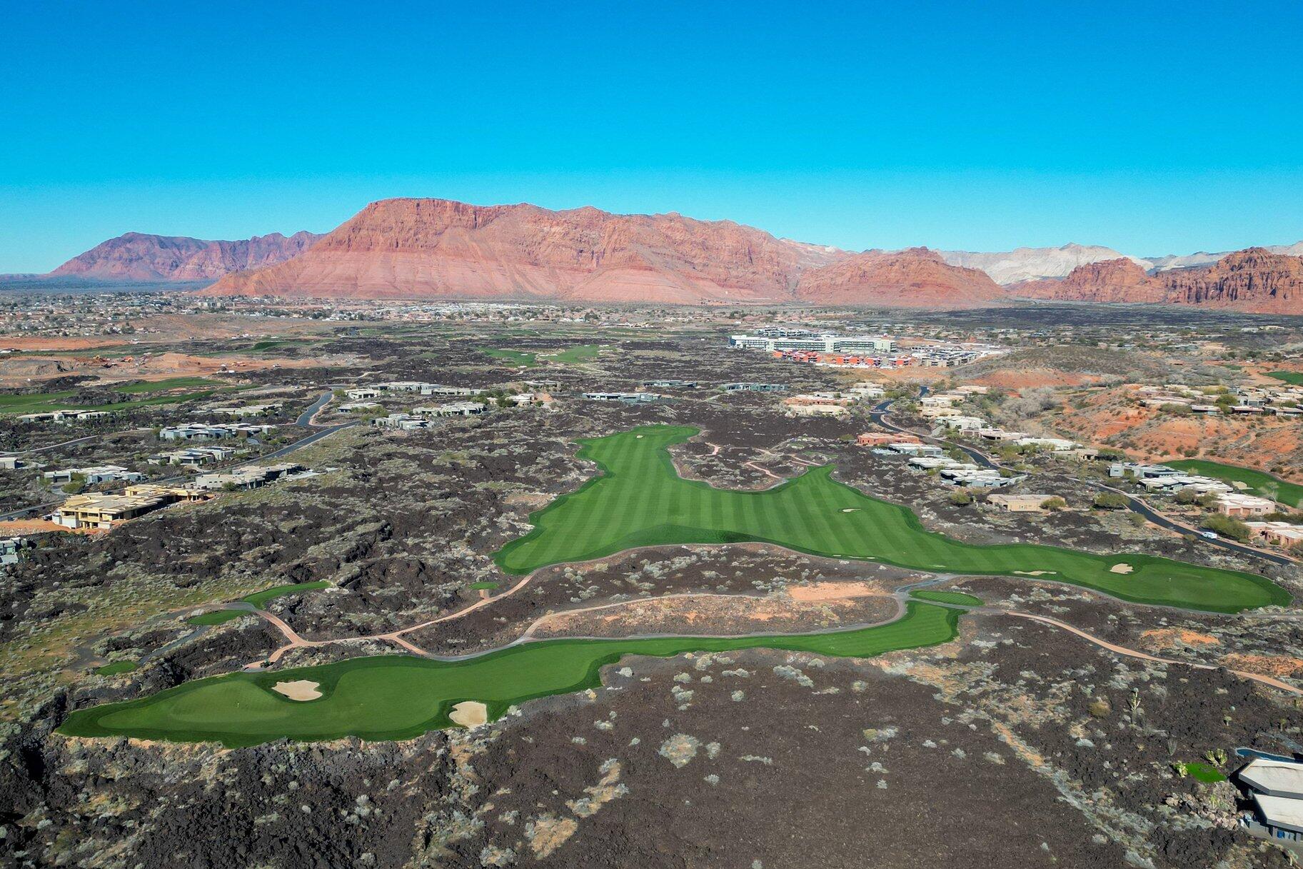 LAVA COVE AT ENTRADA - Residential