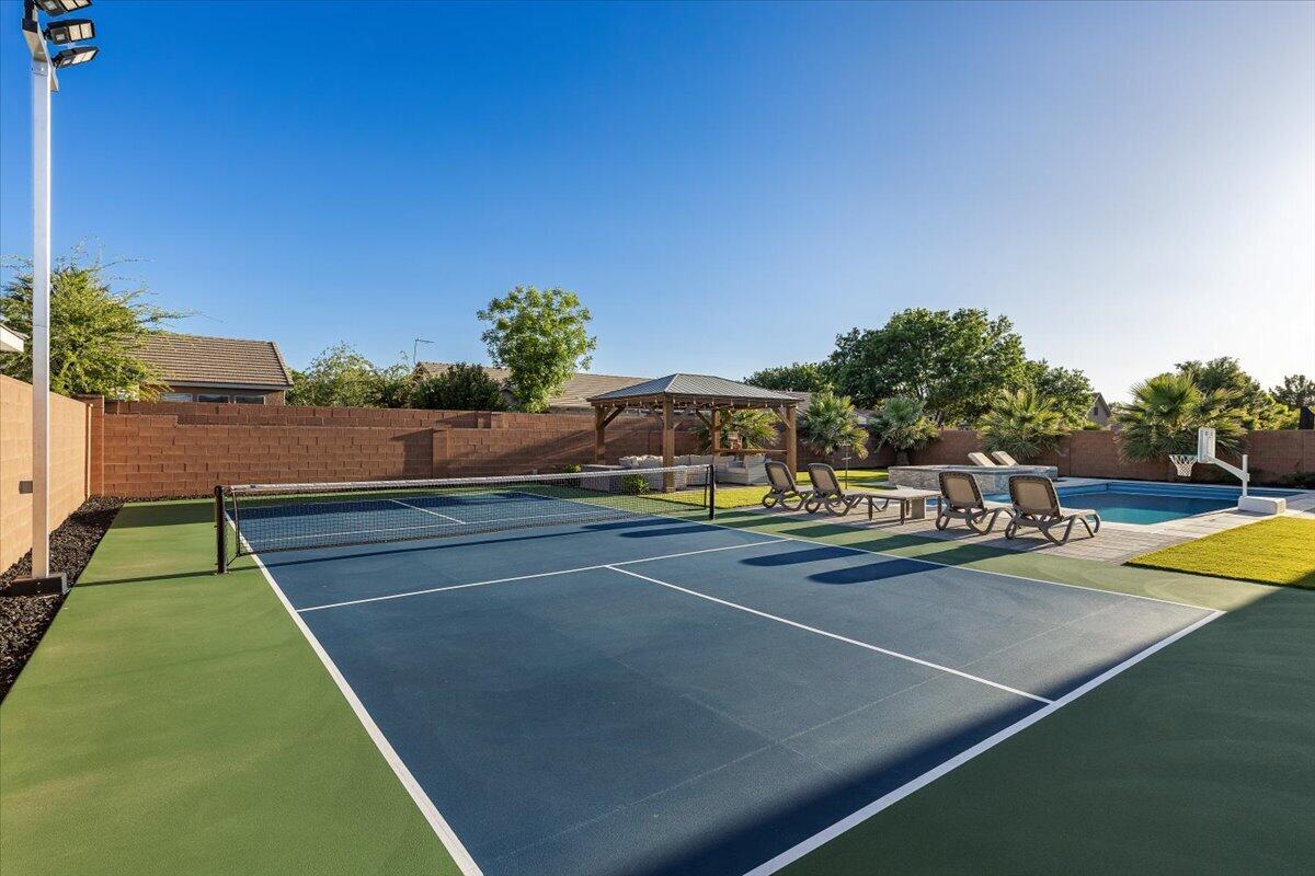 WHITWORTH ESTATES - Residential