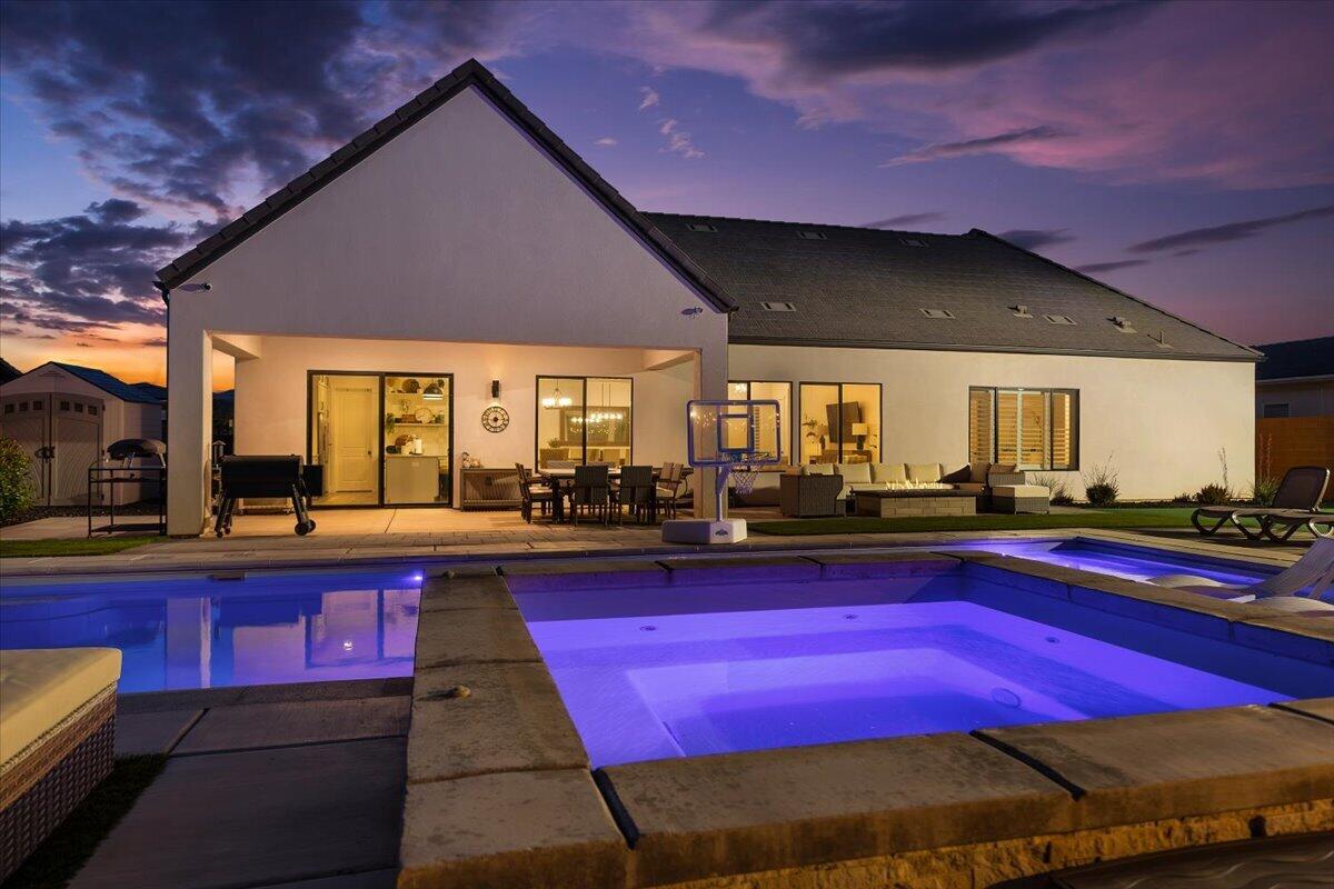 WHITWORTH ESTATES - Residential