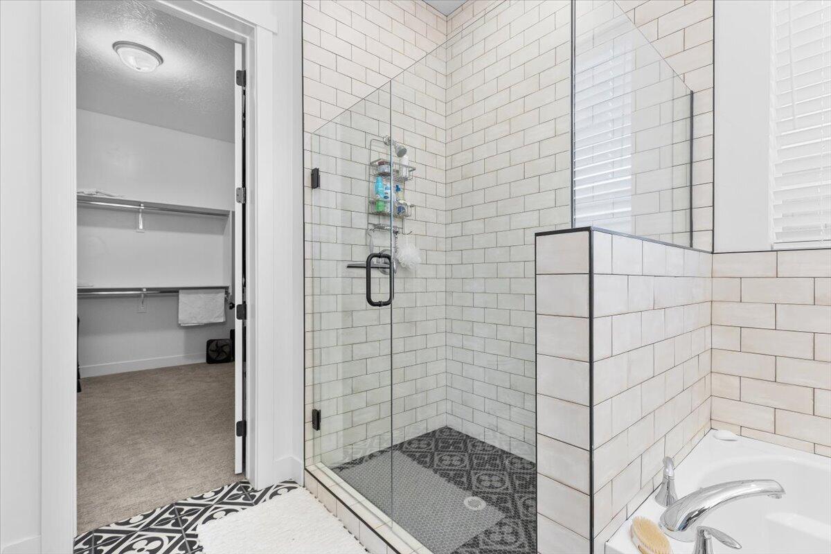 WHITWORTH ESTATES - Residential