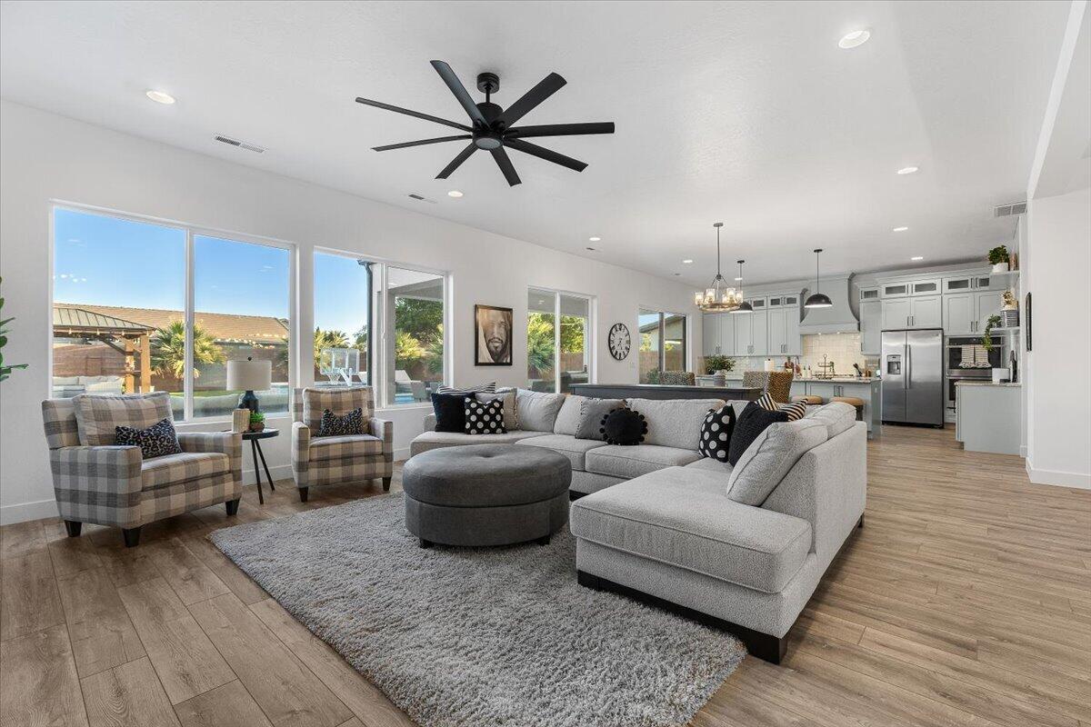 WHITWORTH ESTATES - Residential