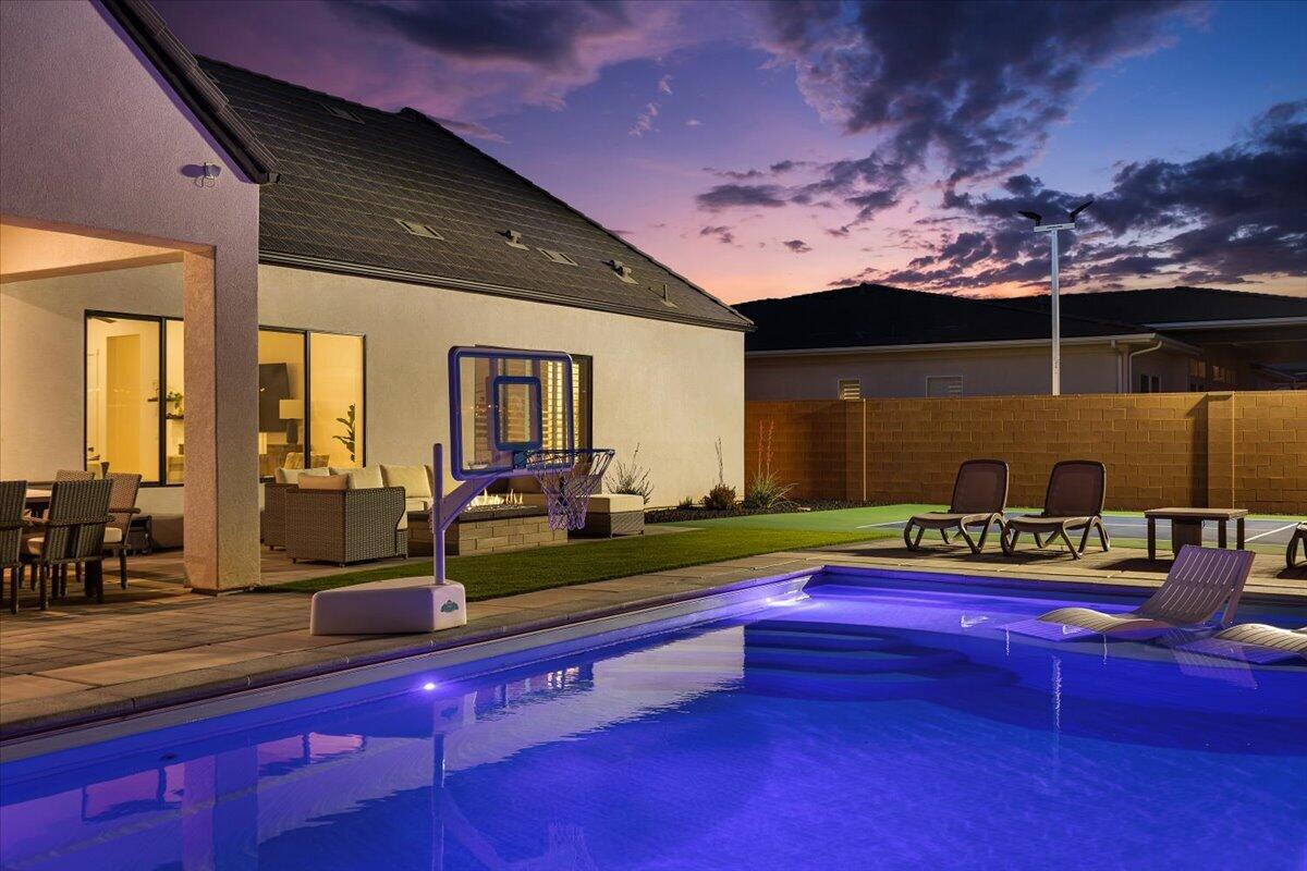 WHITWORTH ESTATES - Residential