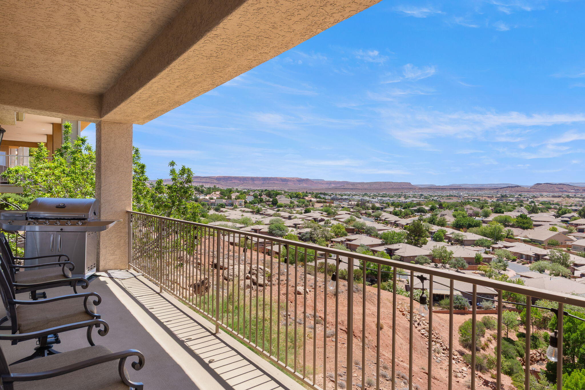 TAMARACK RIDGE ESTATES - Residential