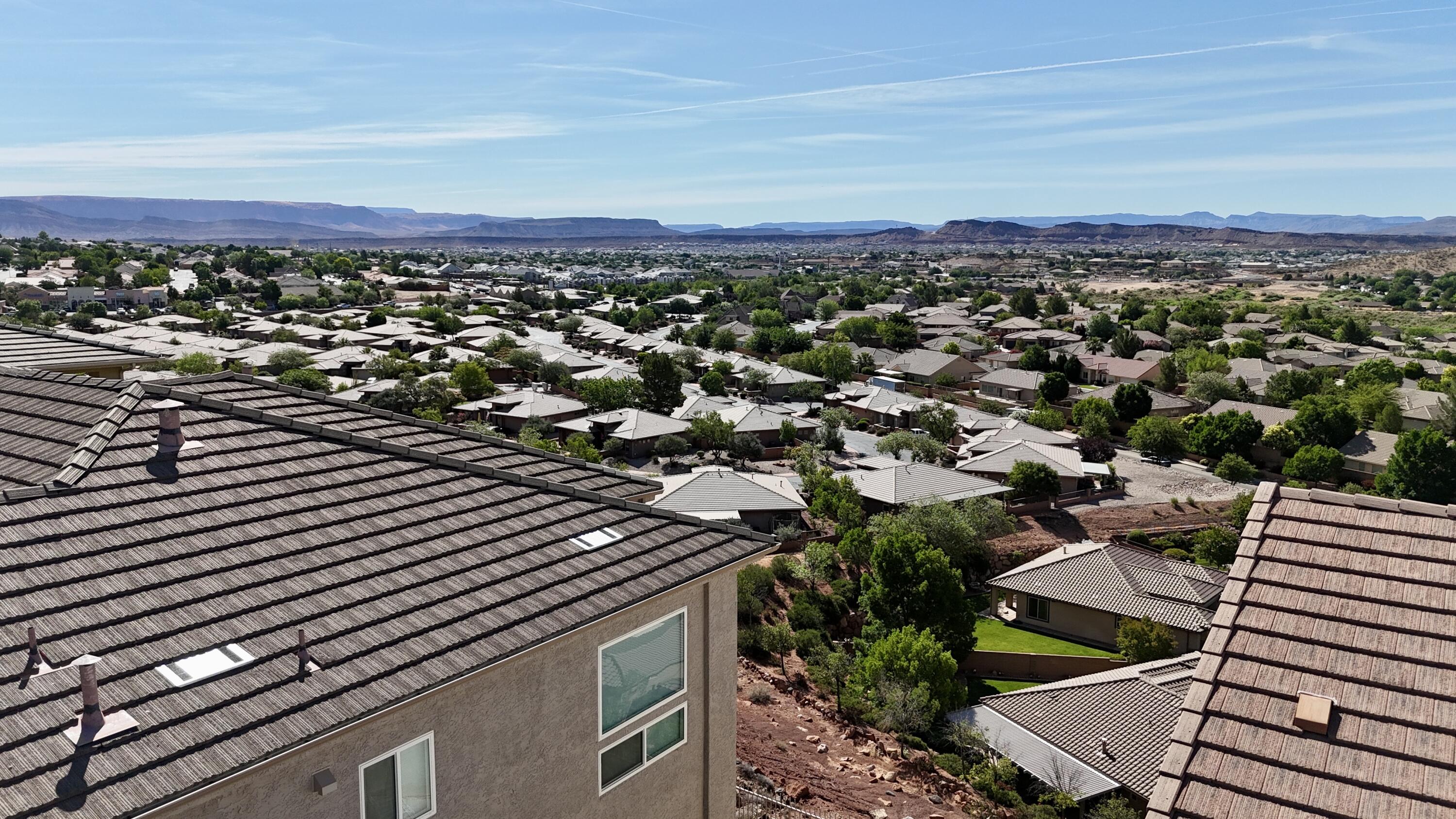 TAMARACK RIDGE ESTATES - Residential