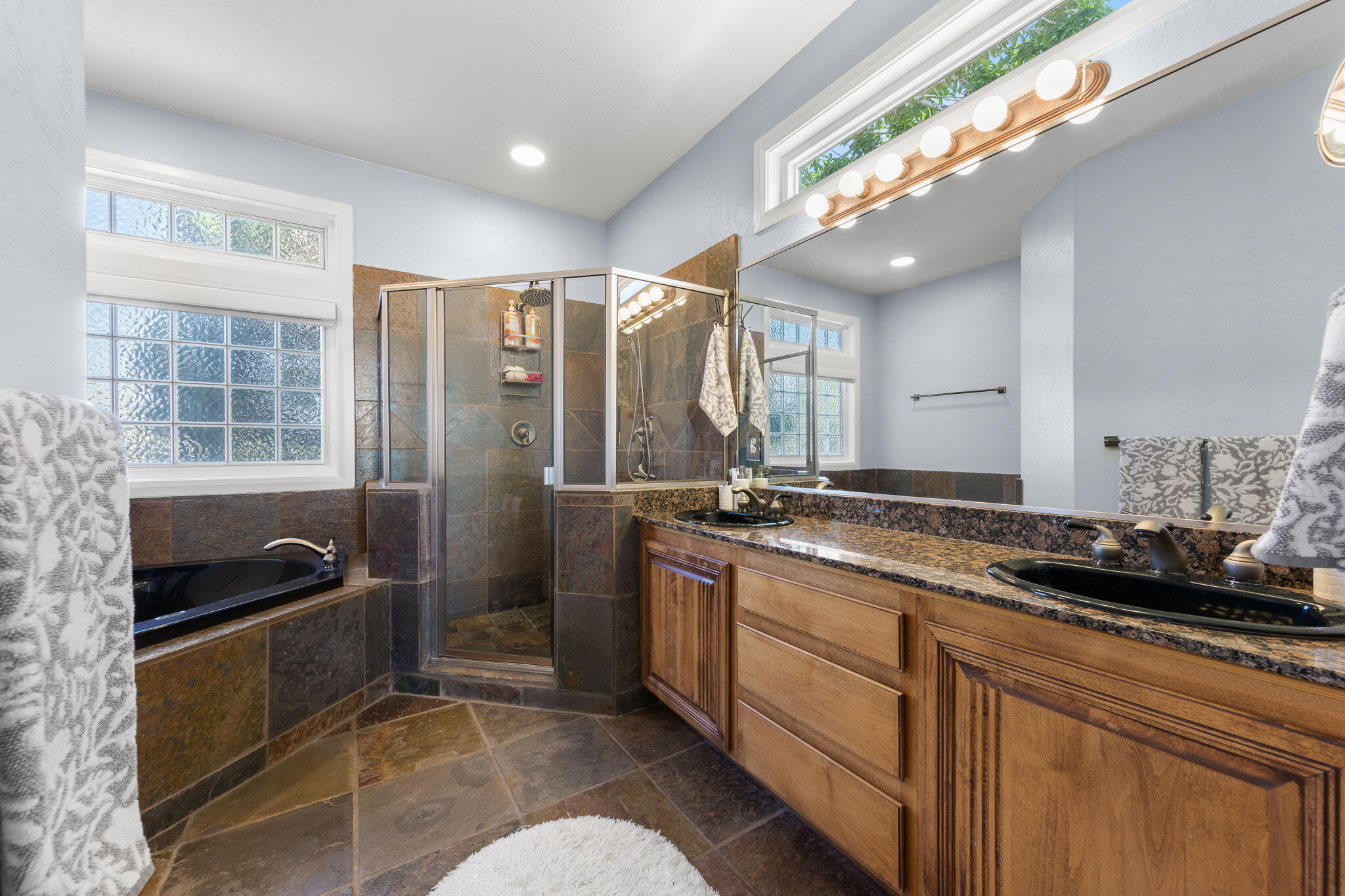 TAMARACK RIDGE ESTATES - Residential