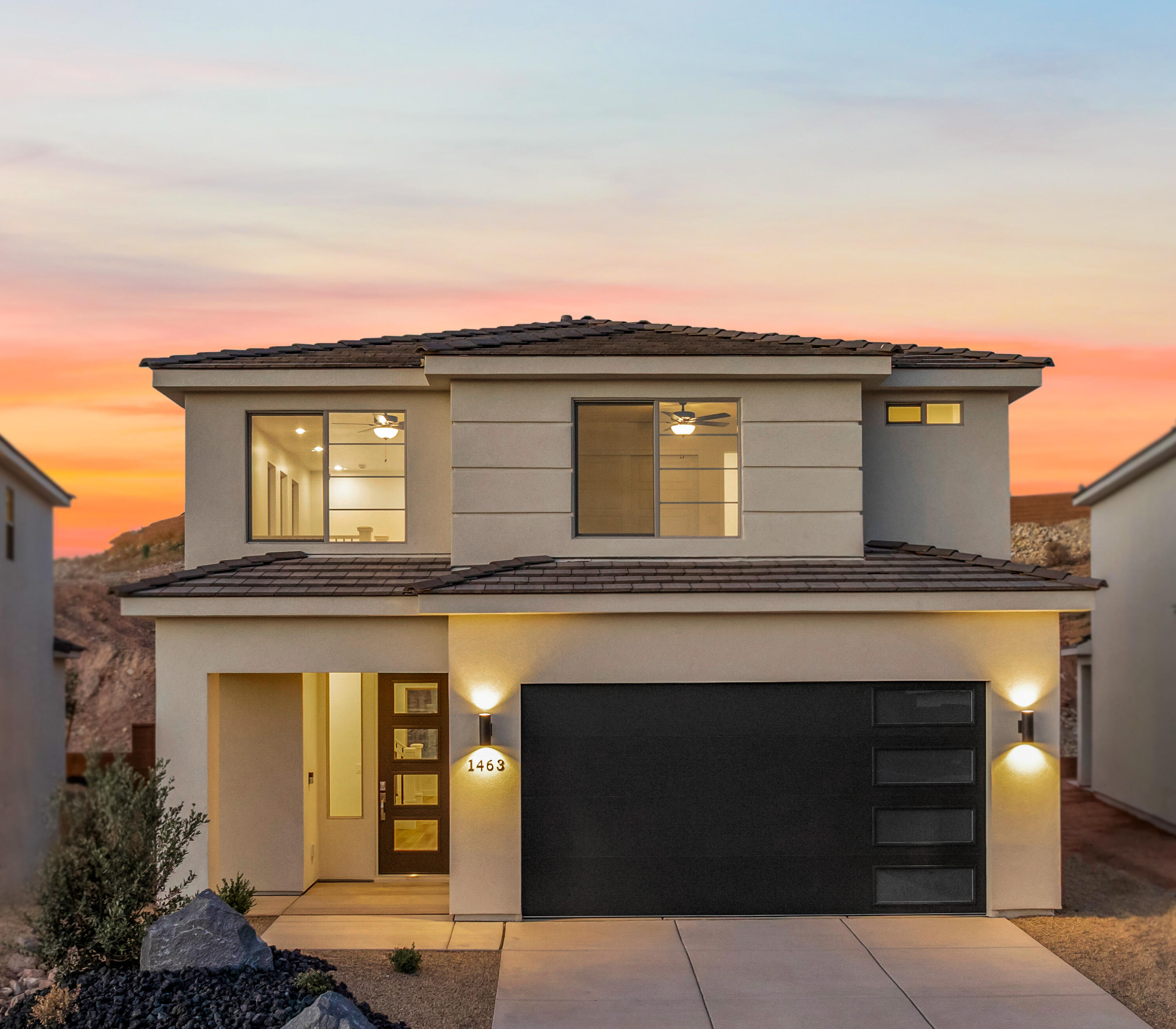 WHITE TRAILS - Residential