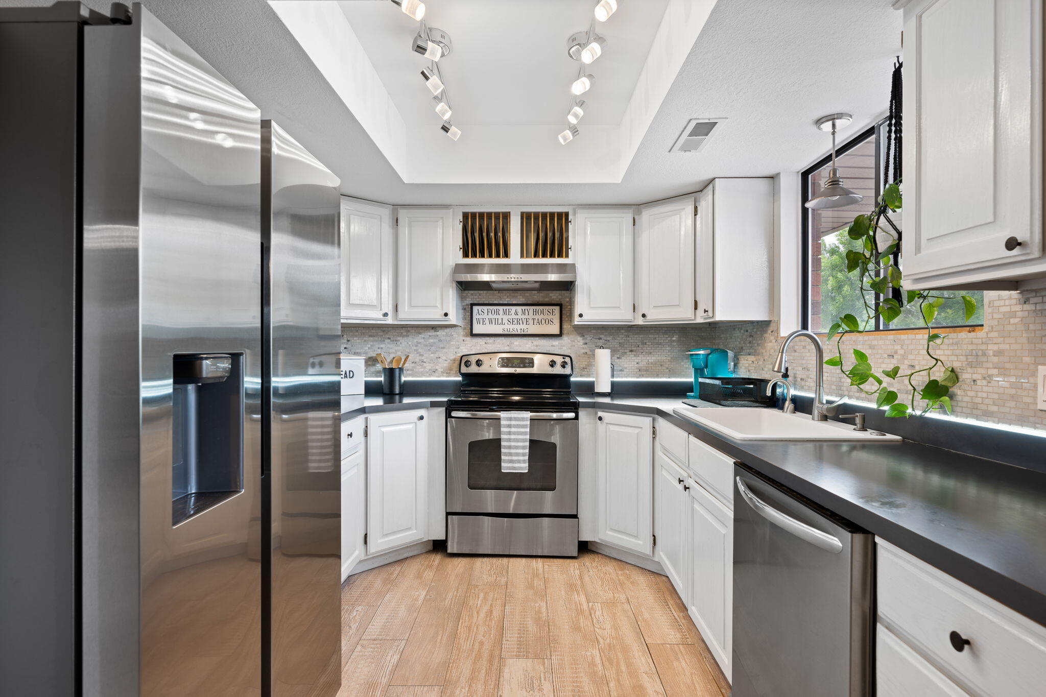 BLOOMINGTON HILLS - Residential