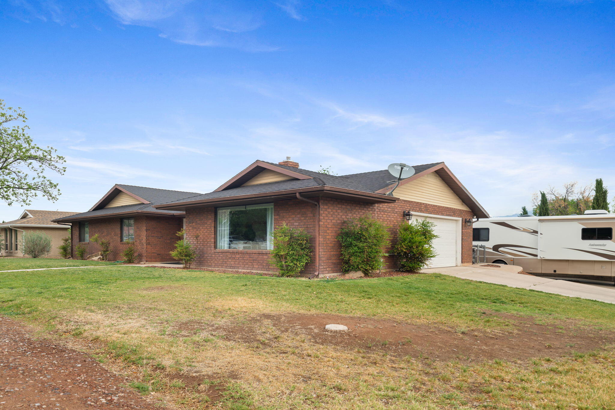 BLOOMINGTON HILLS - Residential