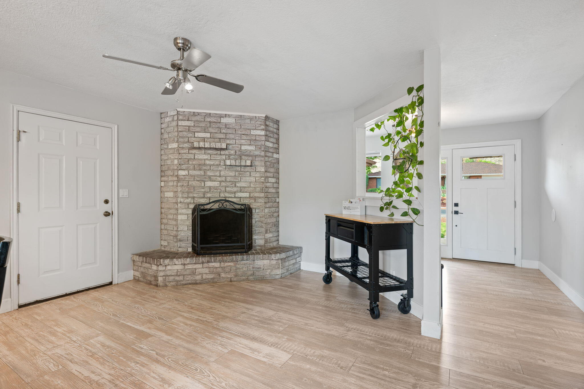 BLOOMINGTON HILLS - Residential