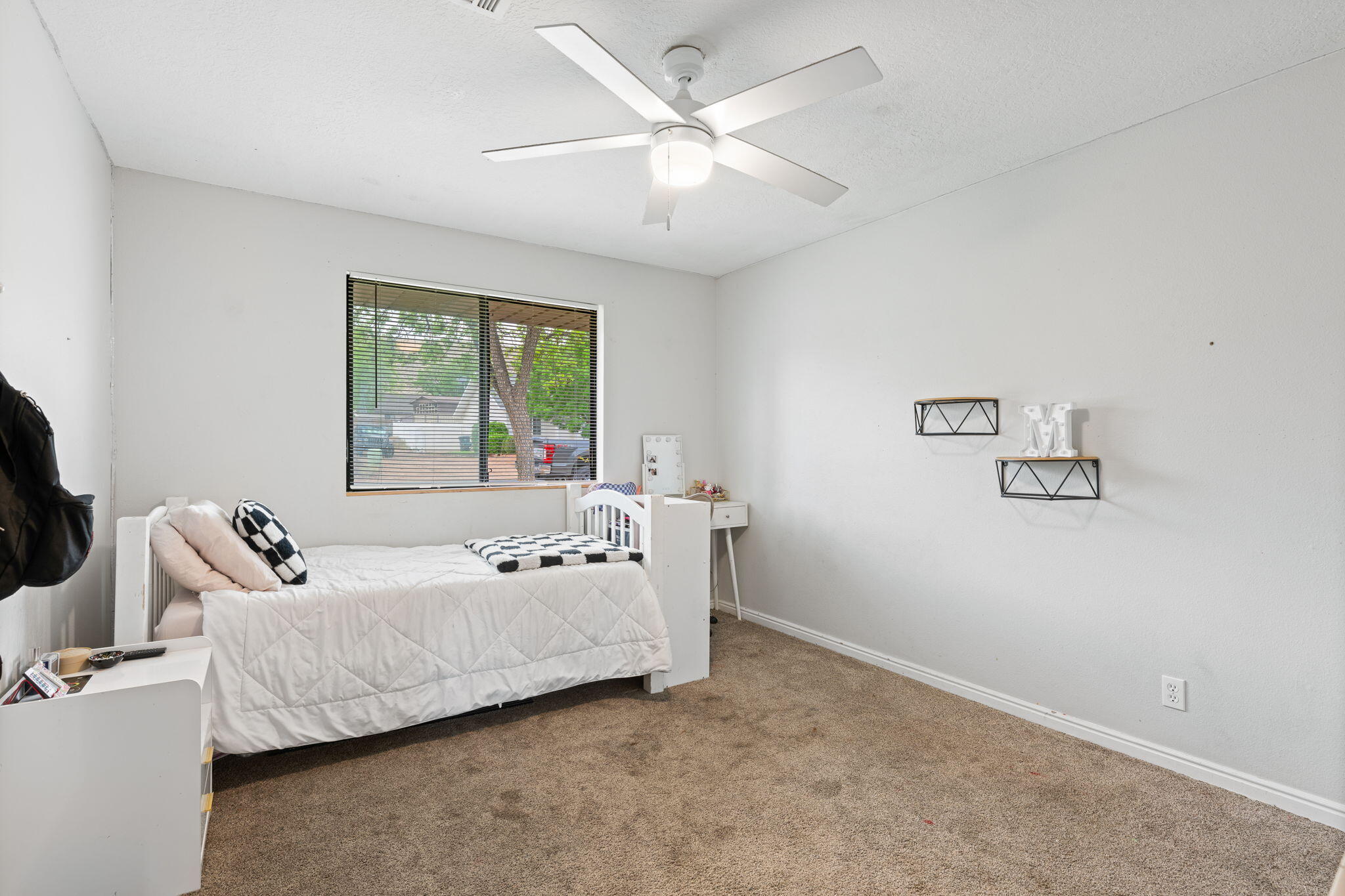 BLOOMINGTON HILLS - Residential