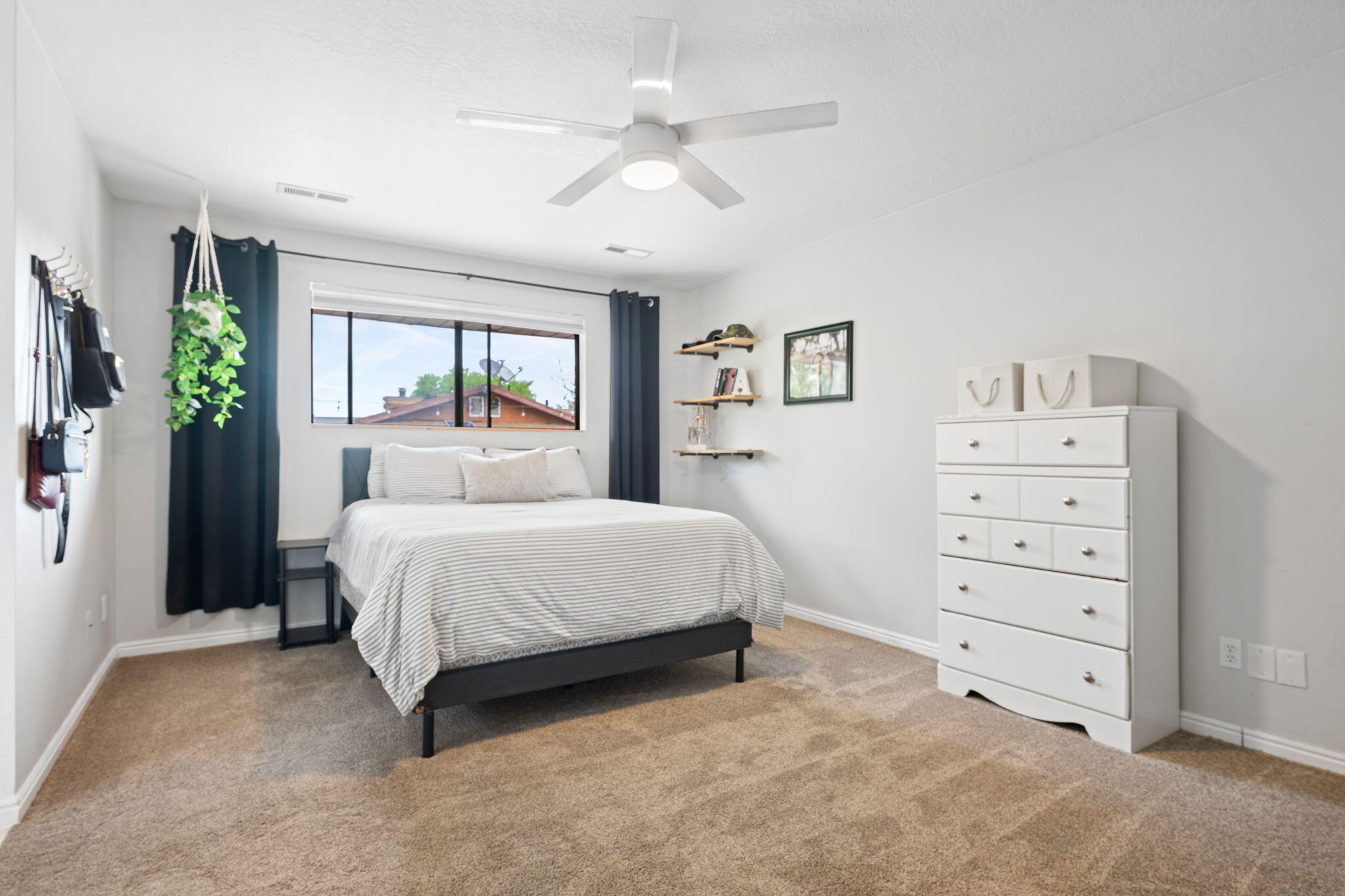 BLOOMINGTON HILLS - Residential