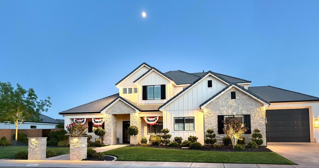 Photo of 3042 E Blue Quartz DR, Saint George, UT 84790 (MLS # 26-273843)