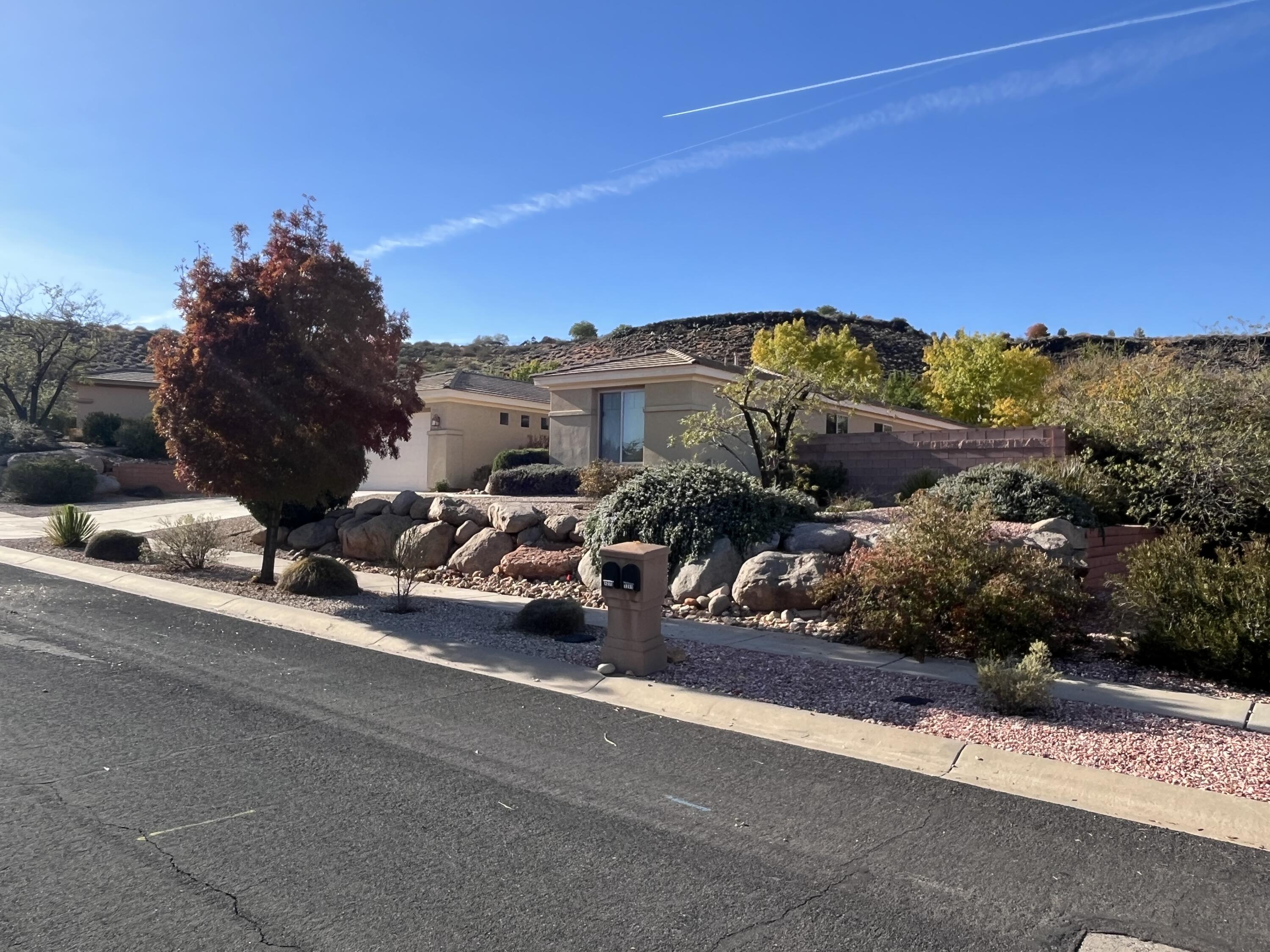 CORAL CANYON - Residential