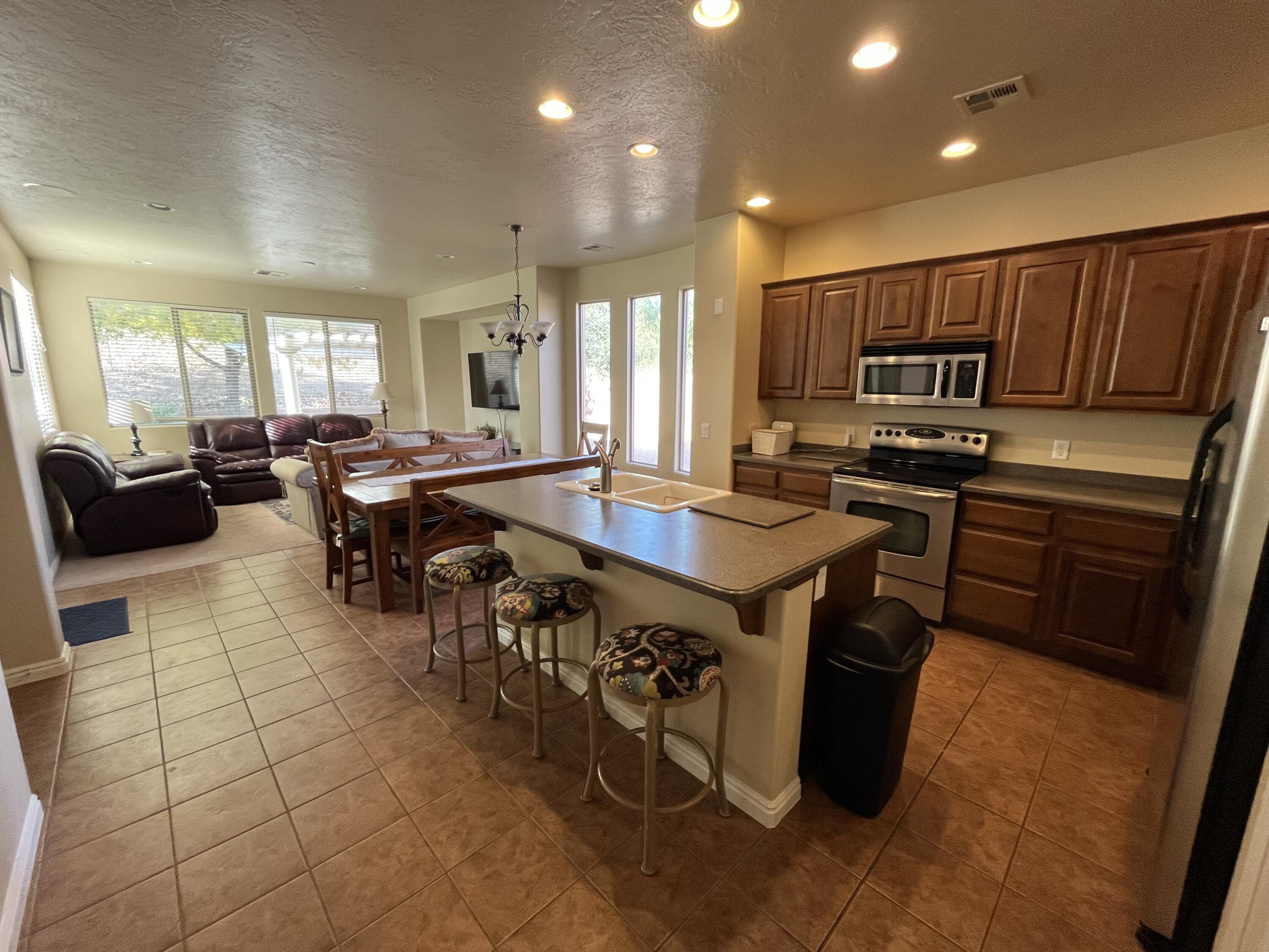 CORAL CANYON - Residential