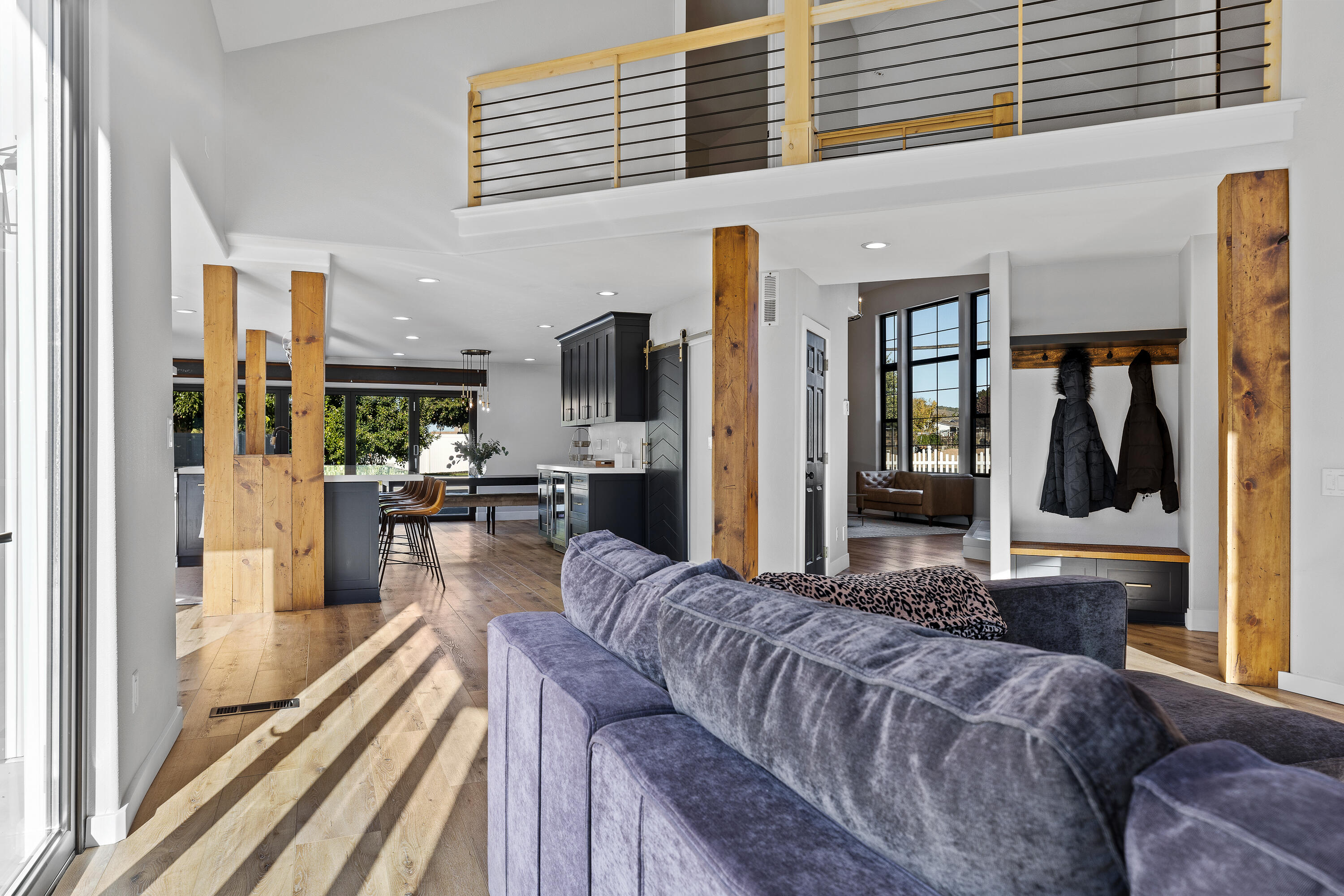 DIAMOND VALLEY ACRES - Residential