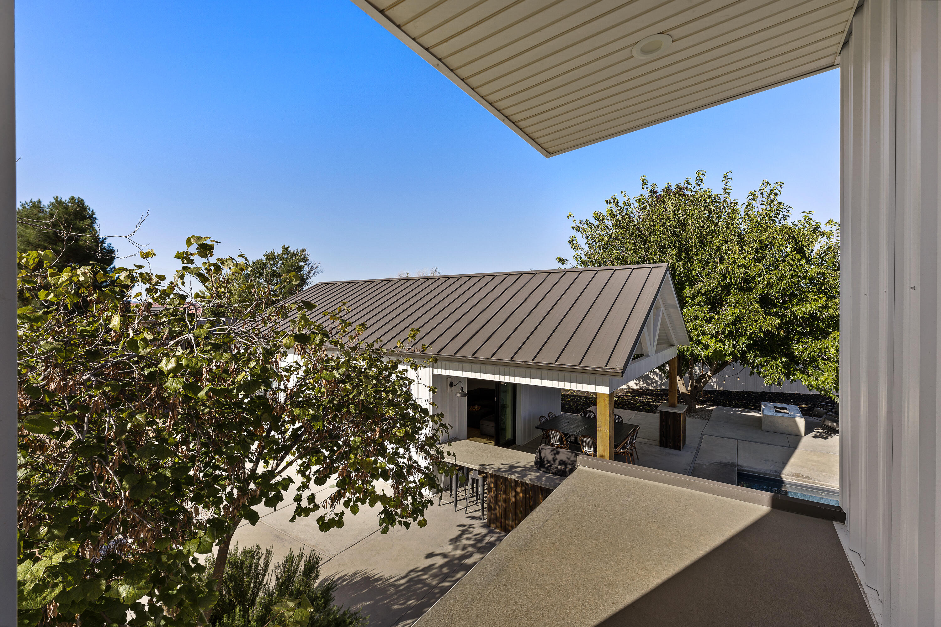 DIAMOND VALLEY ACRES - Residential