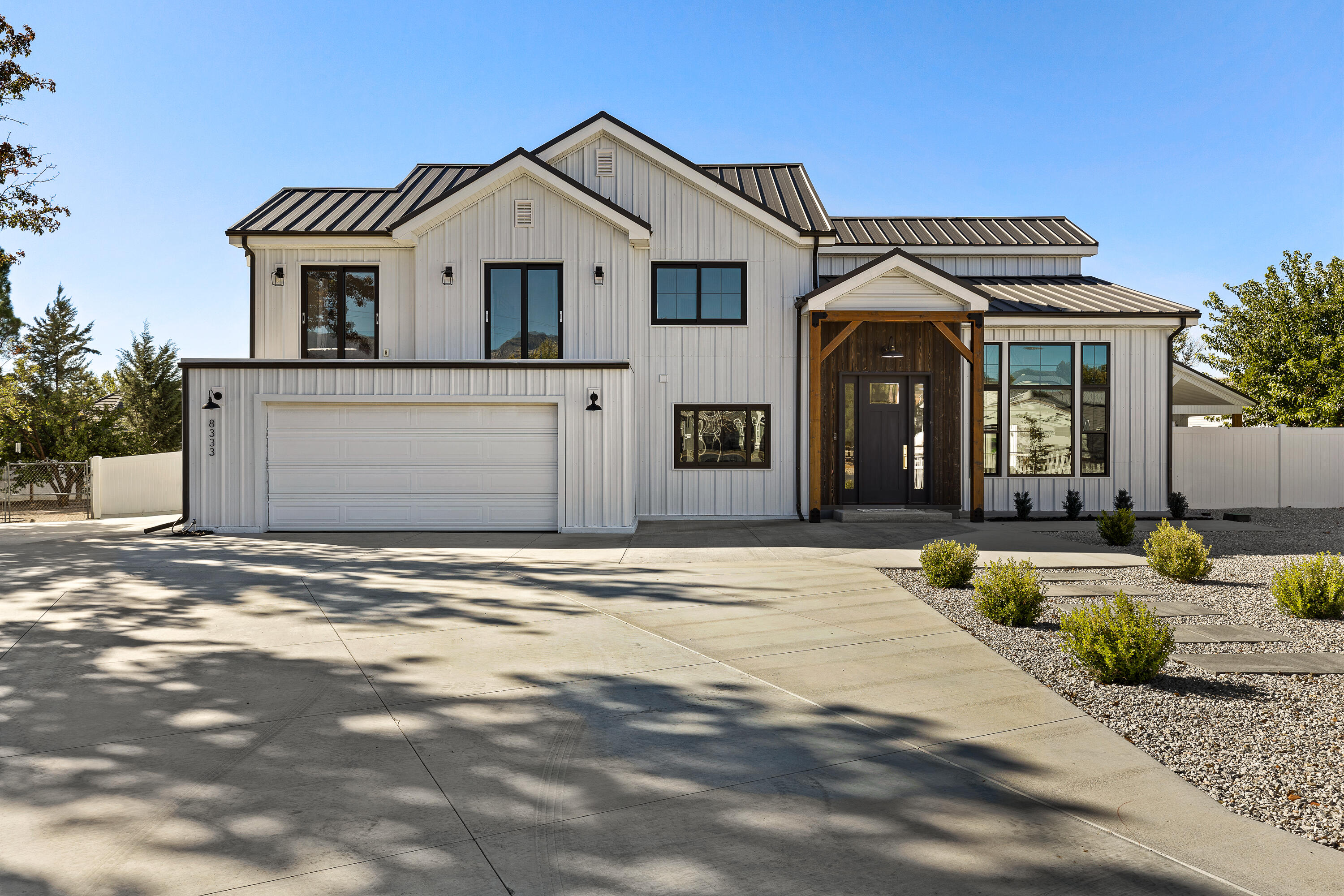 DIAMOND VALLEY ACRES - Residential