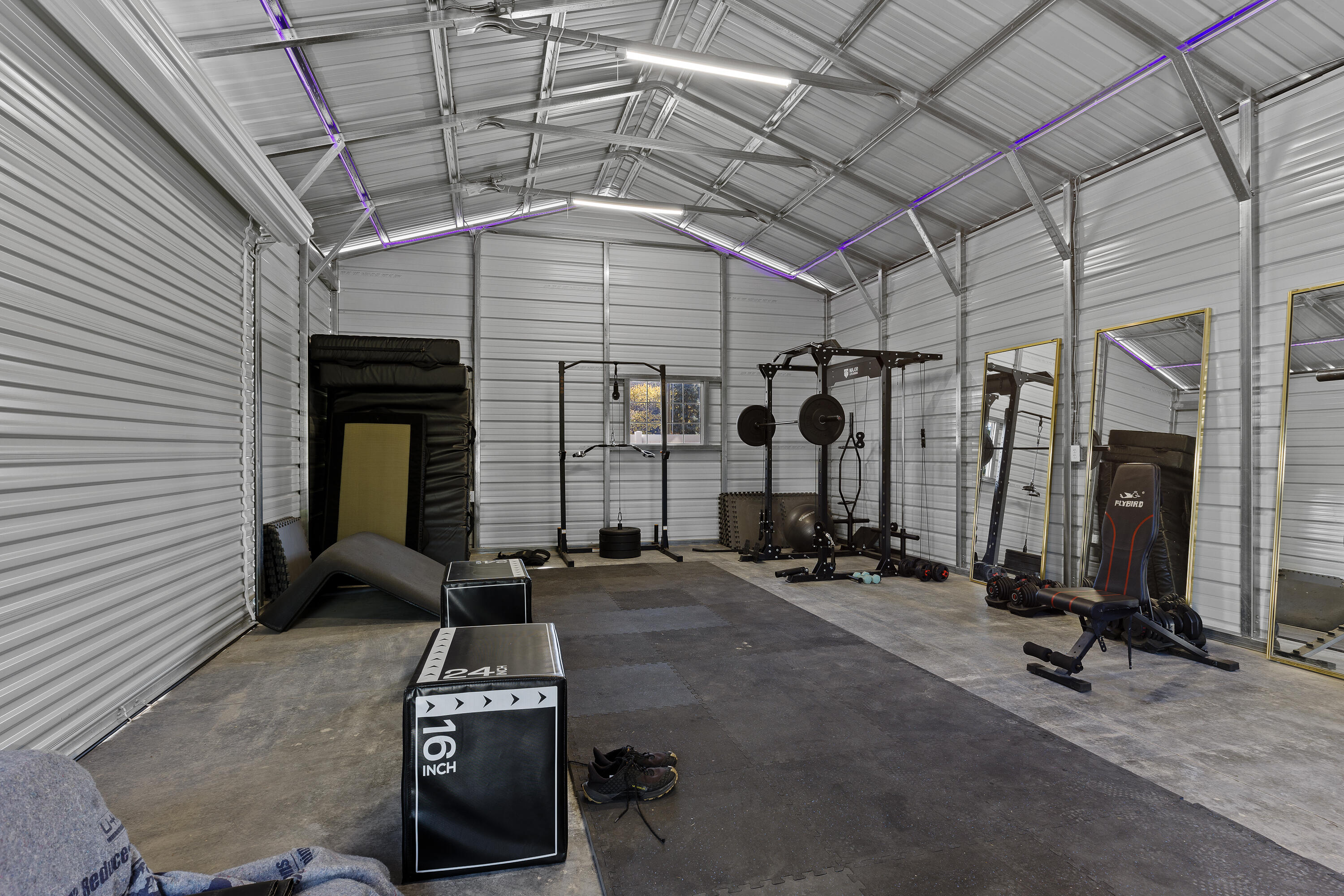 DIAMOND VALLEY ACRES - Residential