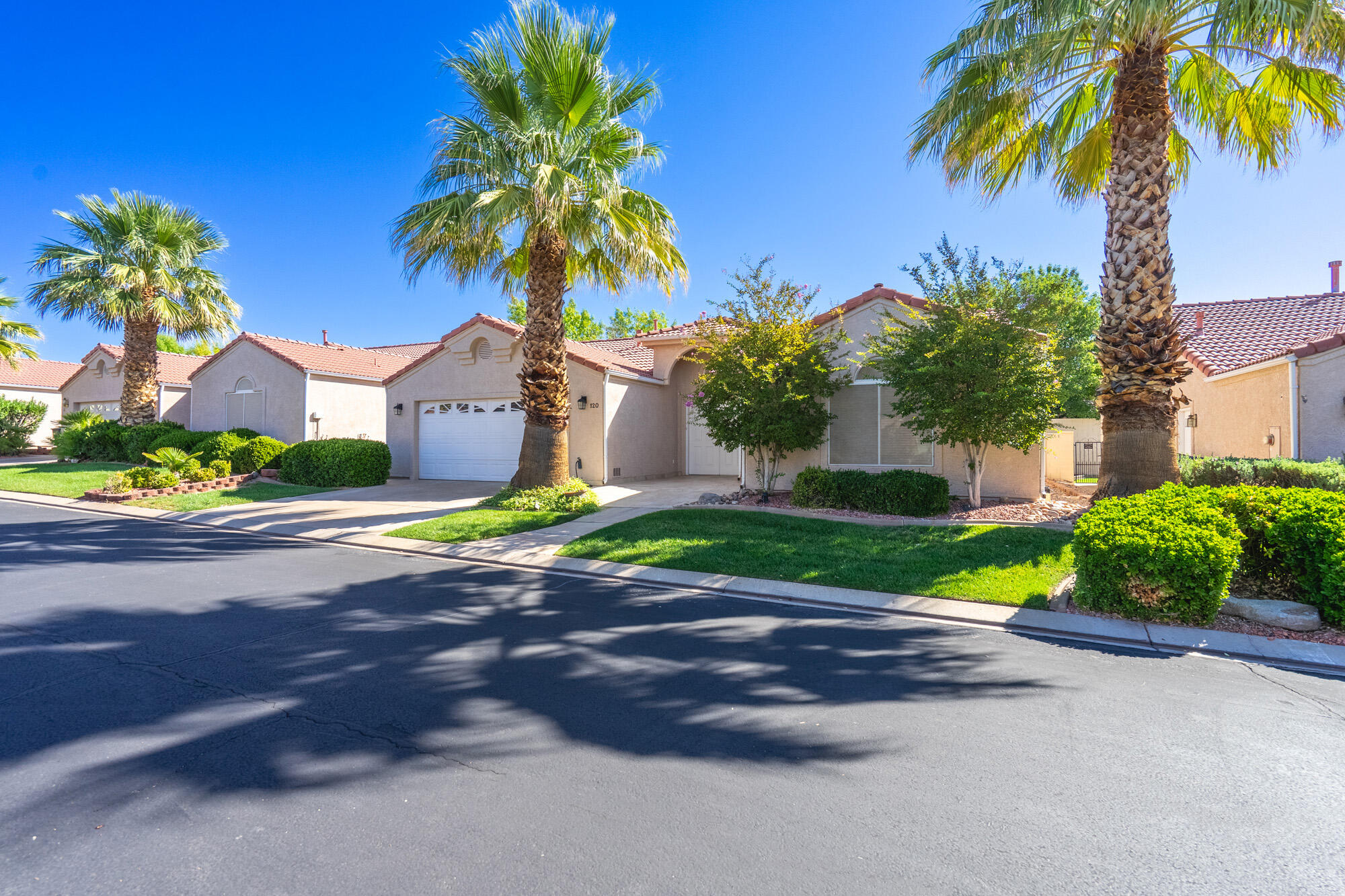 SILVERCREEK TOWNHOMES - Residential