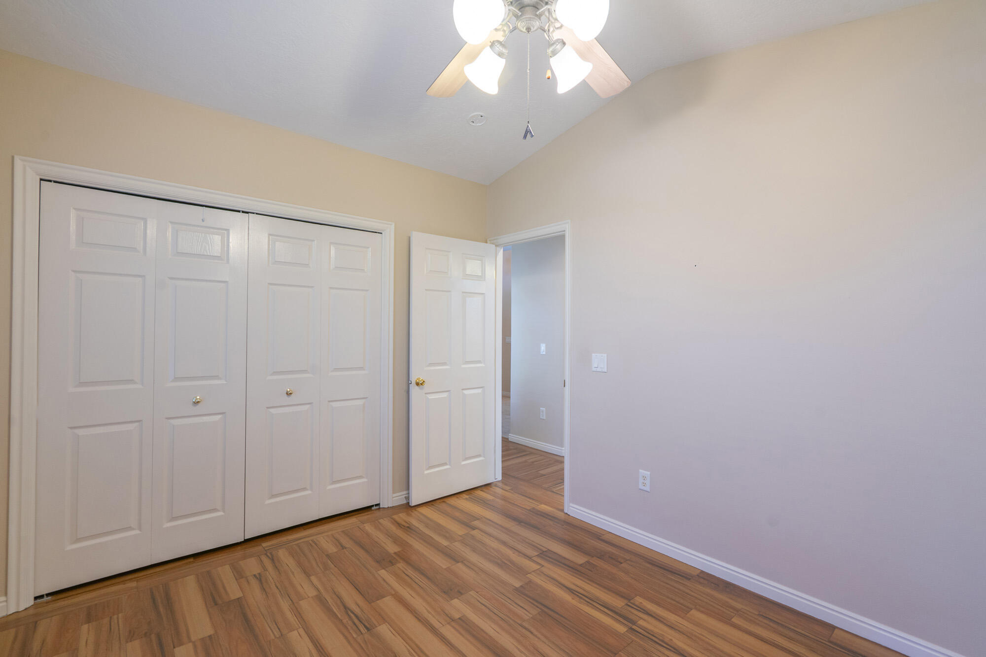 SILVERCREEK TOWNHOMES - Residential