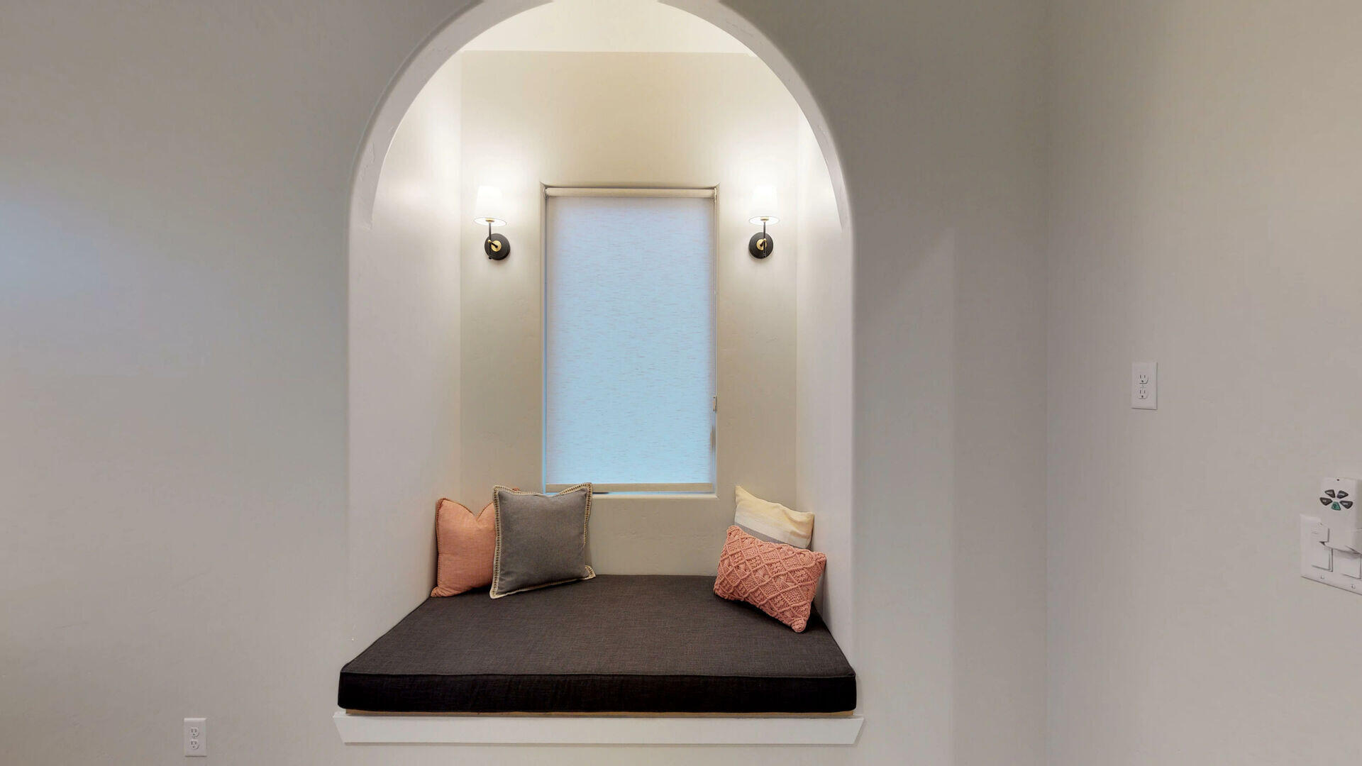 ADOBE HILLS - Residential